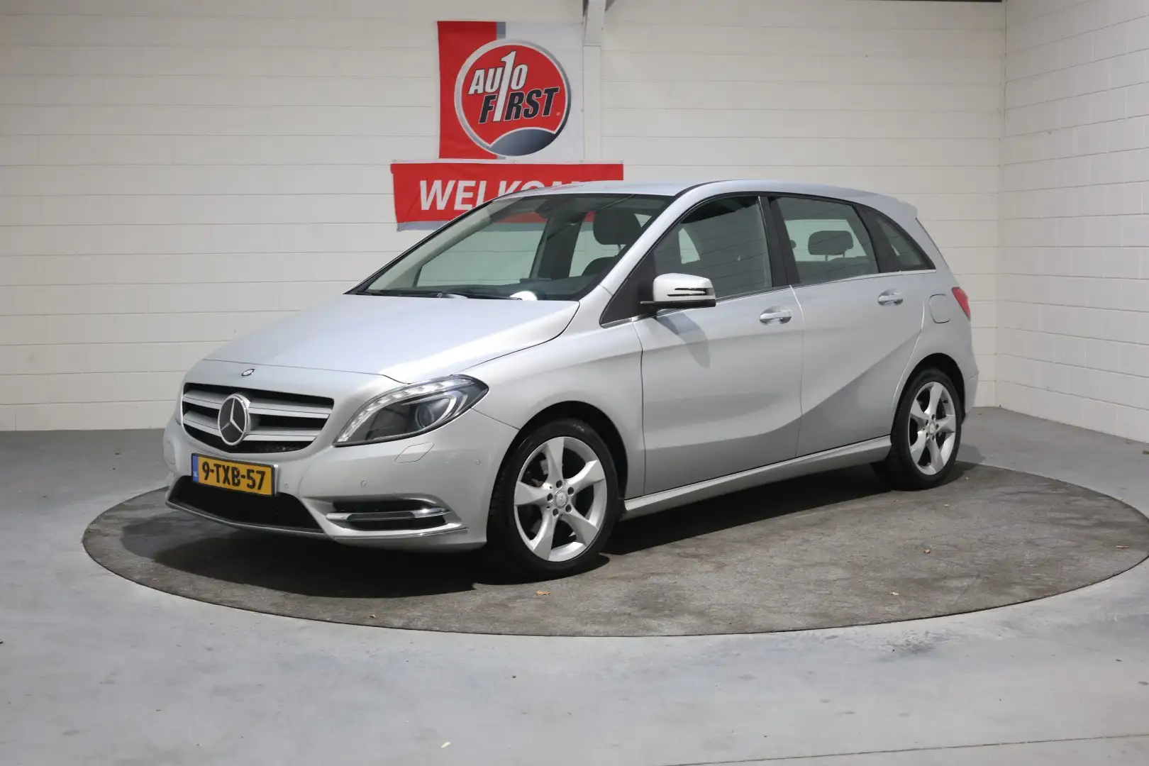 Mercedes-Benz B 180 Ambition, AUTOMAAT 7Traps, NL, 2e Eig. Hogere inst Grijs - 1