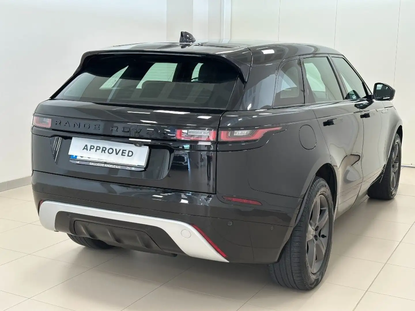 Land Rover Range Rover Velar 2.0D I4 204 CV R-Dynamic S Nero - 2