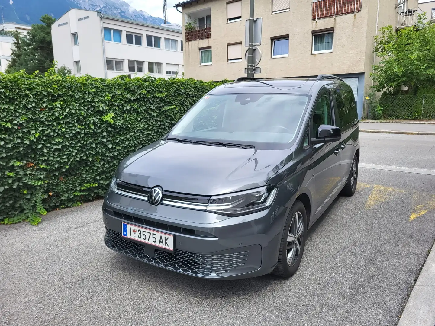 Volkswagen Caddy Life Grau - 1