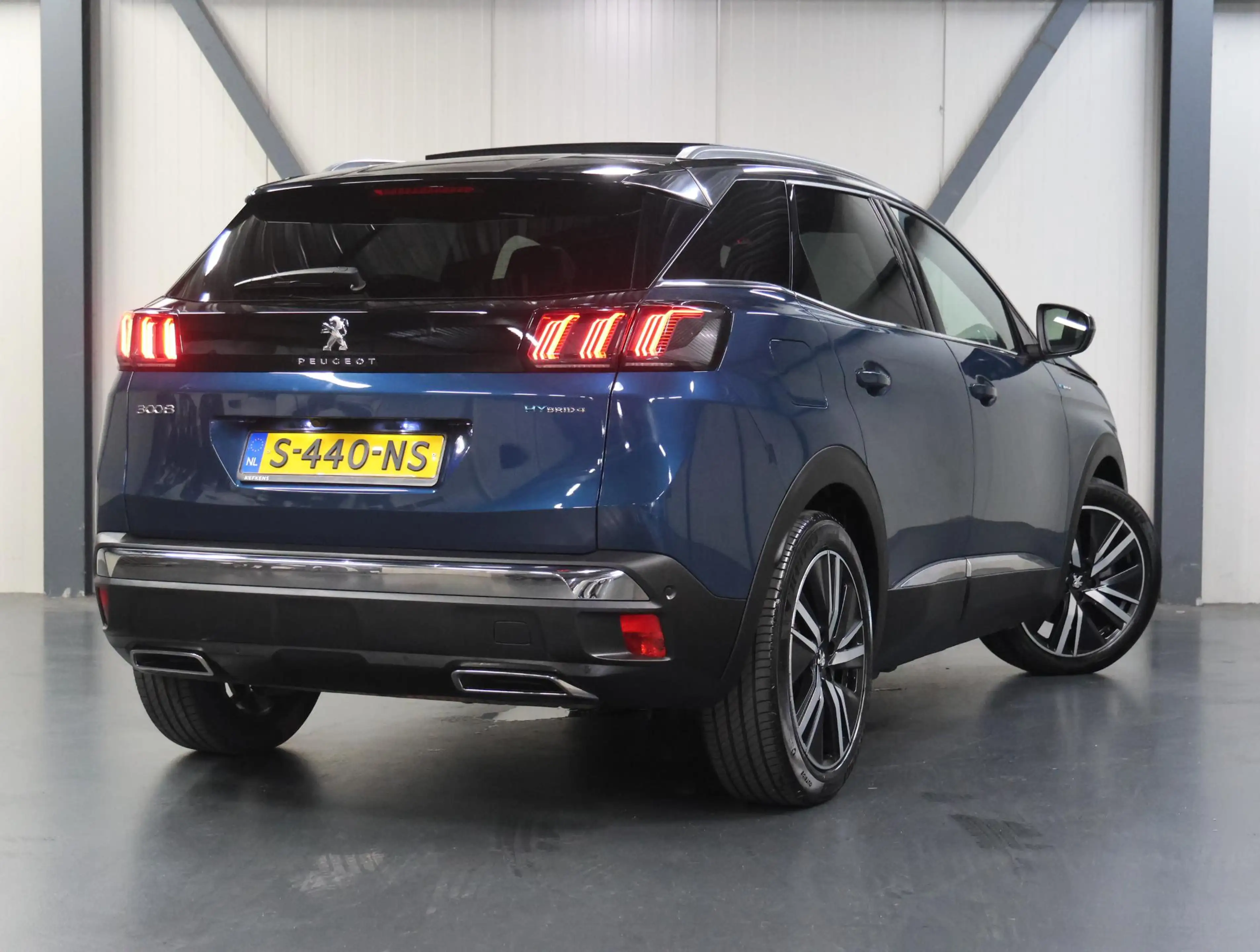 Peugeot 3008 1.6 HYbrid4 300PK GT Pack Business | AppleCarPlay/ — photo 3