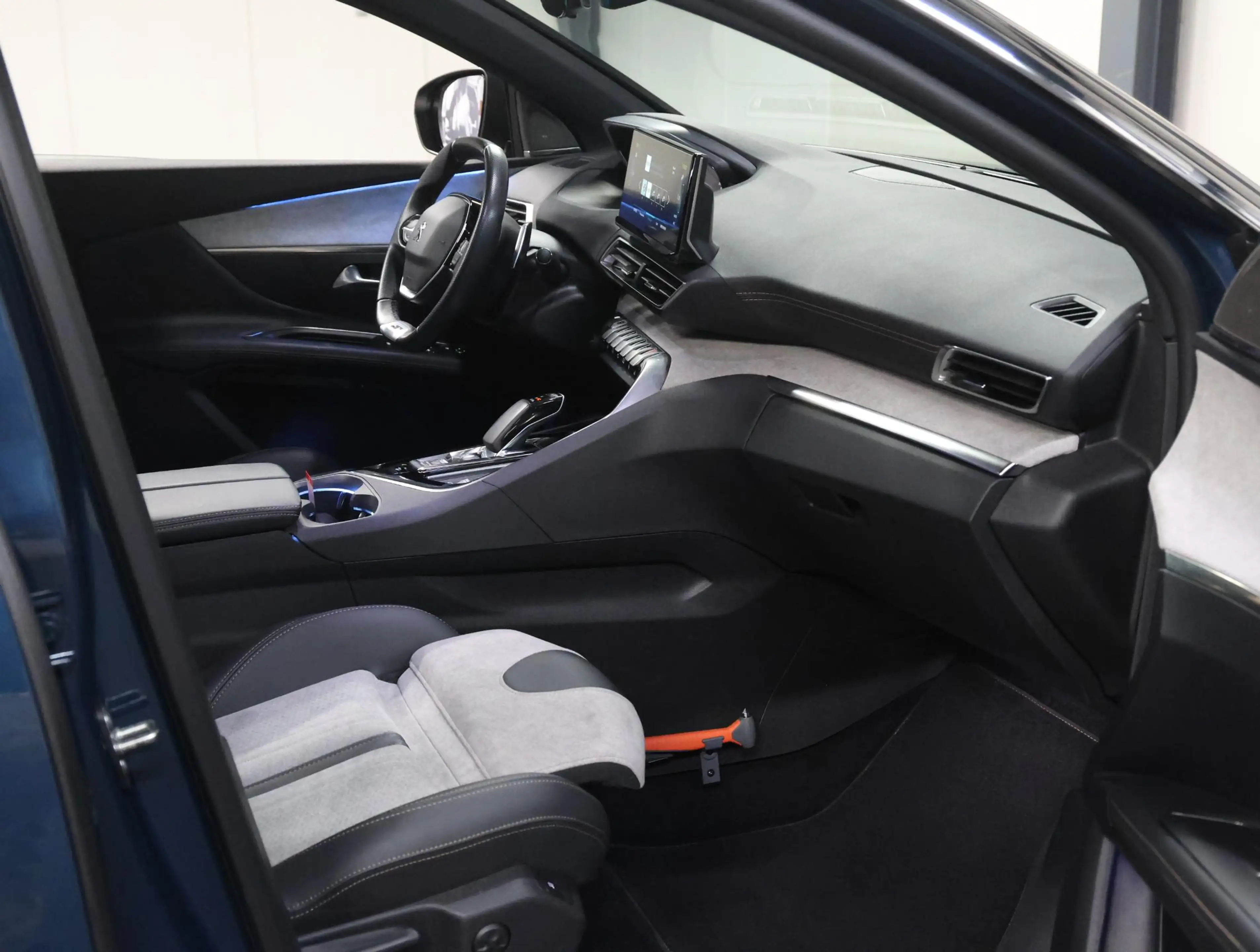 Peugeot 3008 1.6 HYbrid4 300PK GT Pack Business | AppleCarPlay/ — photo 11