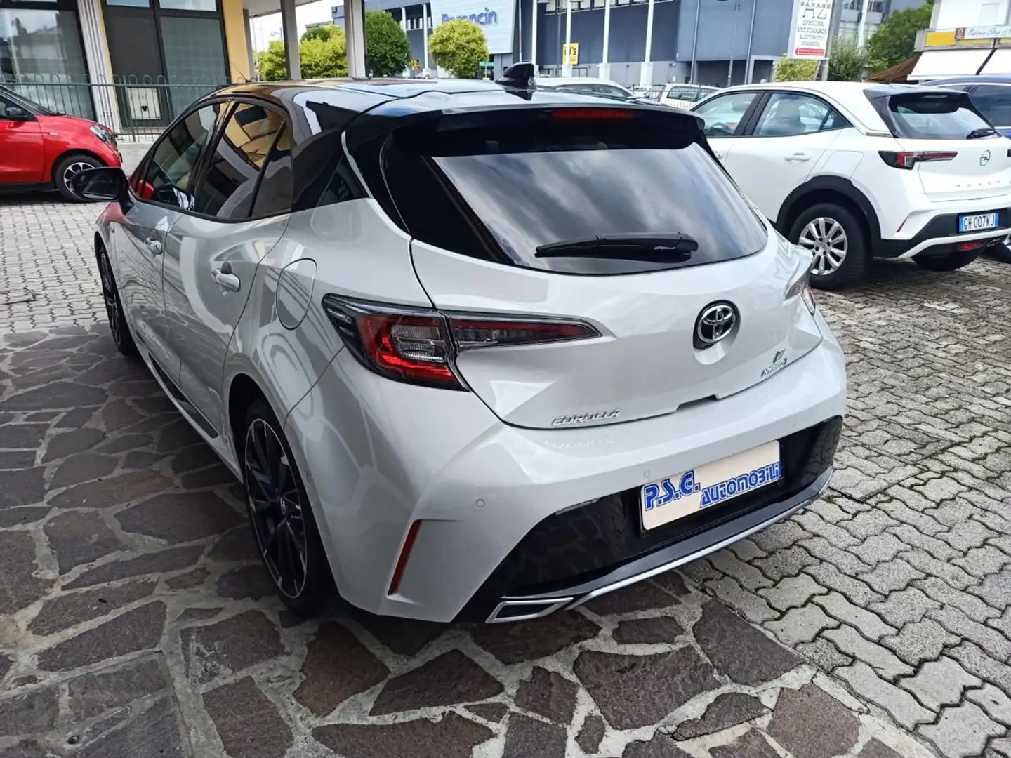Toyota Corolla 2.0 Hybrid GR SPORT Grigio - 2