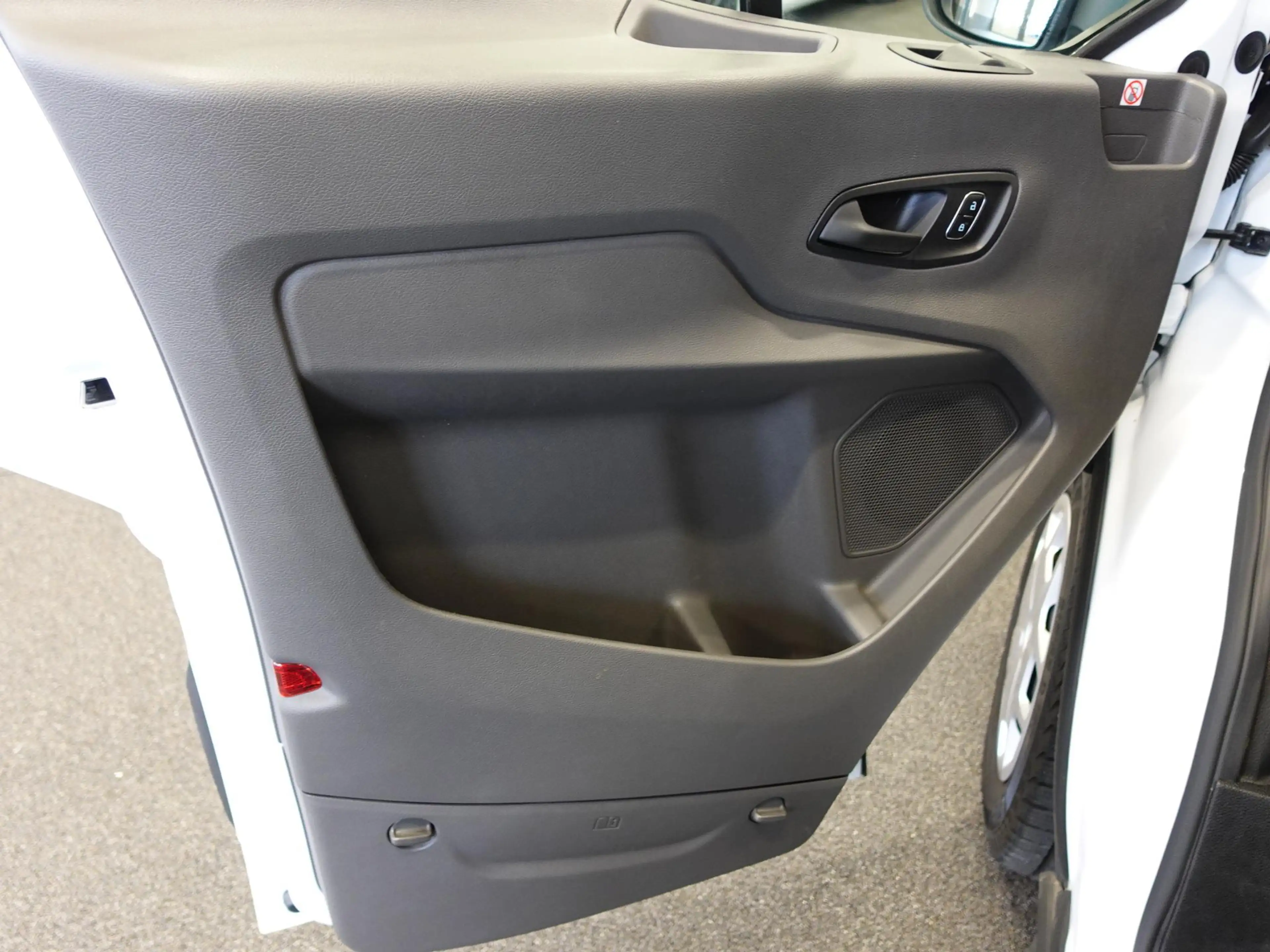 Ford Transit 310 2.0 TDCI L2H2 Trend Automaat Airco Navigatie B — photo 10