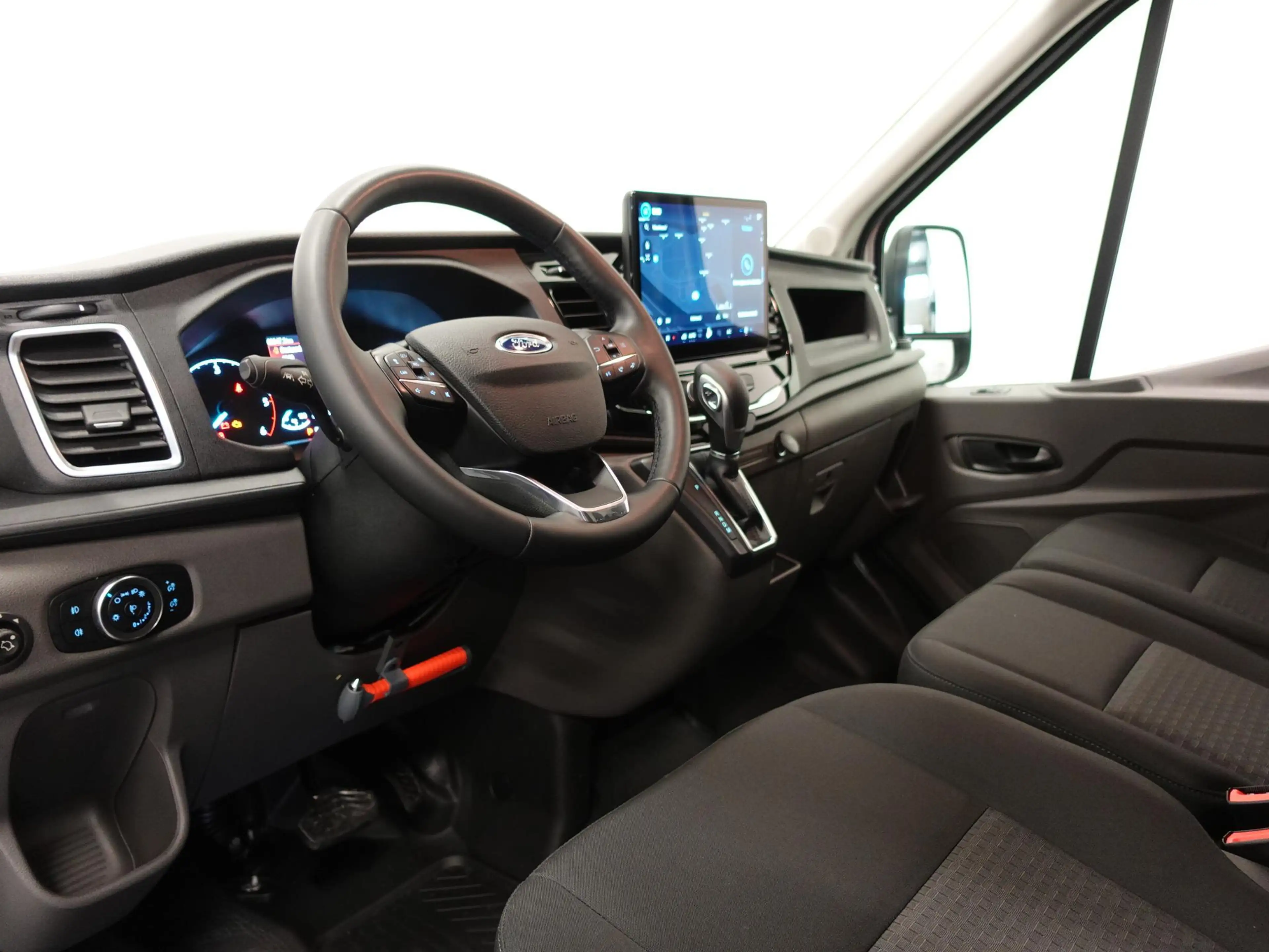 Ford Transit 310 2.0 TDCI L2H2 Trend Automaat Airco Navigatie B — photo 2