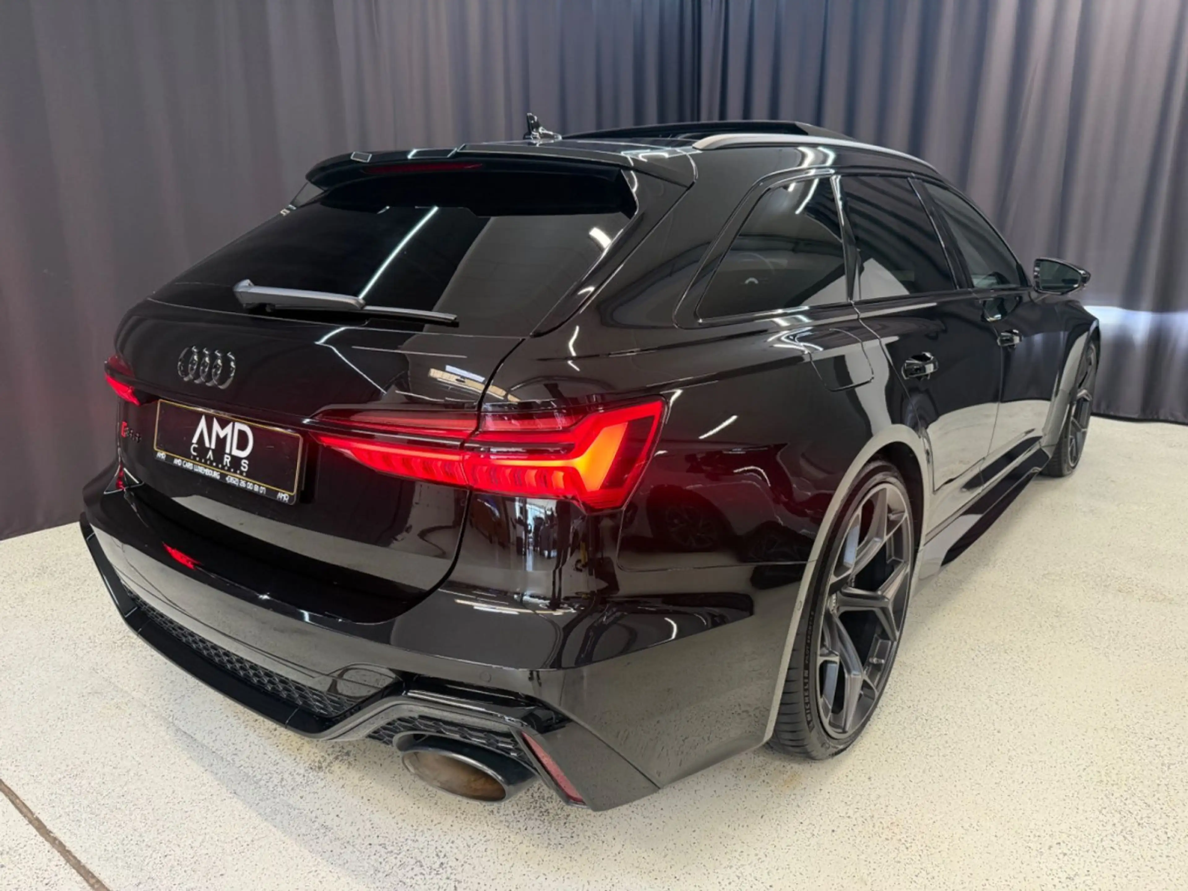 Audi RS6 -R RS6 PERFORMANCE*HUD*AHK*MATRIX*PANO*630PS — photo 5