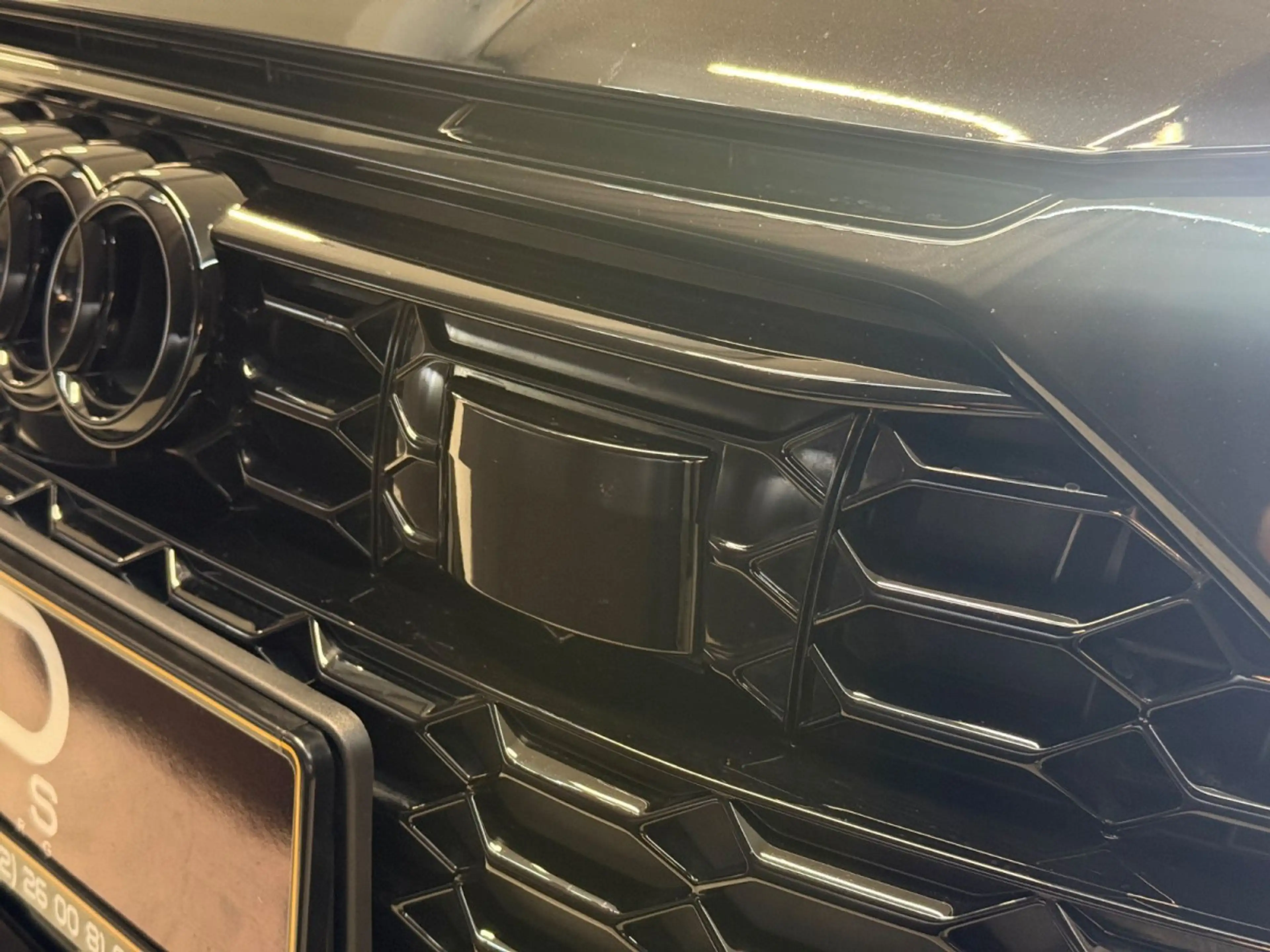 Audi RS6 -R RS6 PERFORMANCE*HUD*AHK*MATRIX*PANO*630PS — photo 9