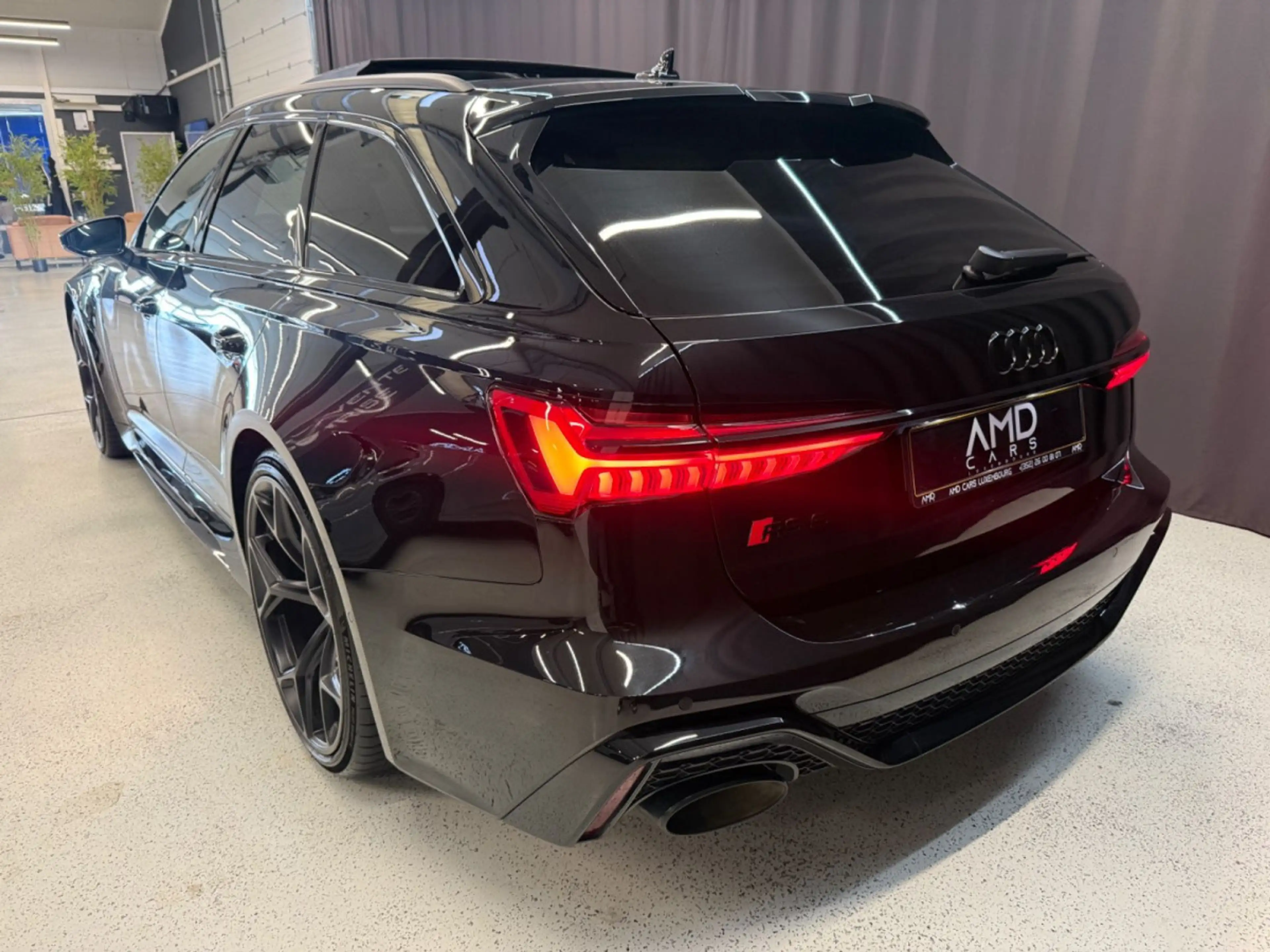 Audi RS6 -R RS6 PERFORMANCE*HUD*AHK*MATRIX*PANO*630PS — photo 4