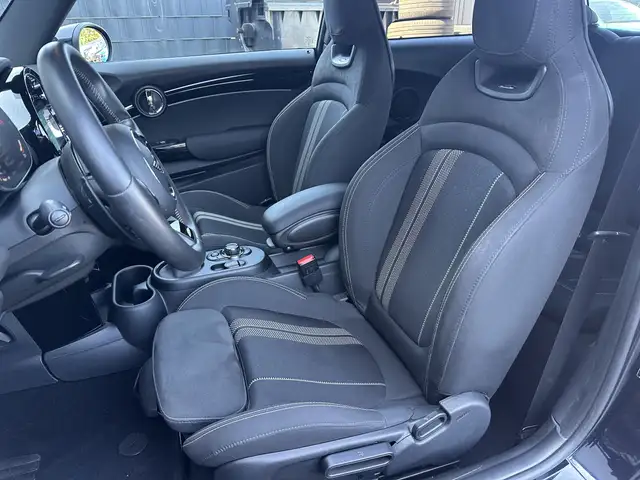 Mini Cooper view 8