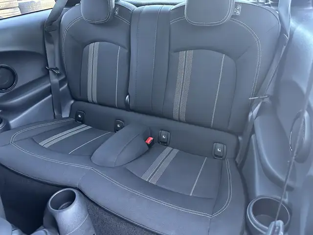 Mini Cooper view 9