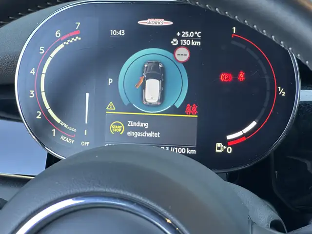 Mini Cooper view 12