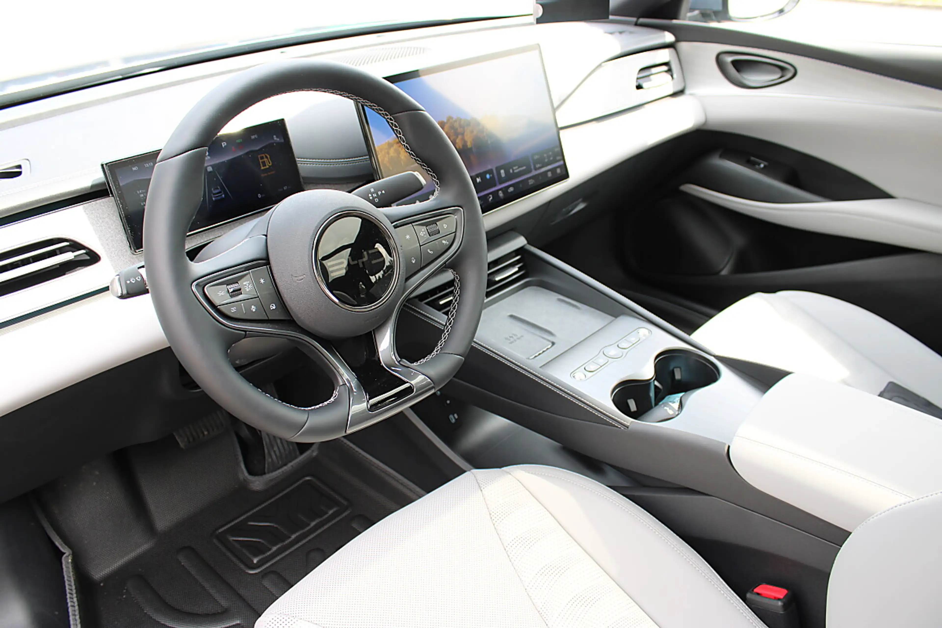 BYD Seal 6 DM-i Touring PHEV 19kWh Comfort Österreich Paket — photo 10
