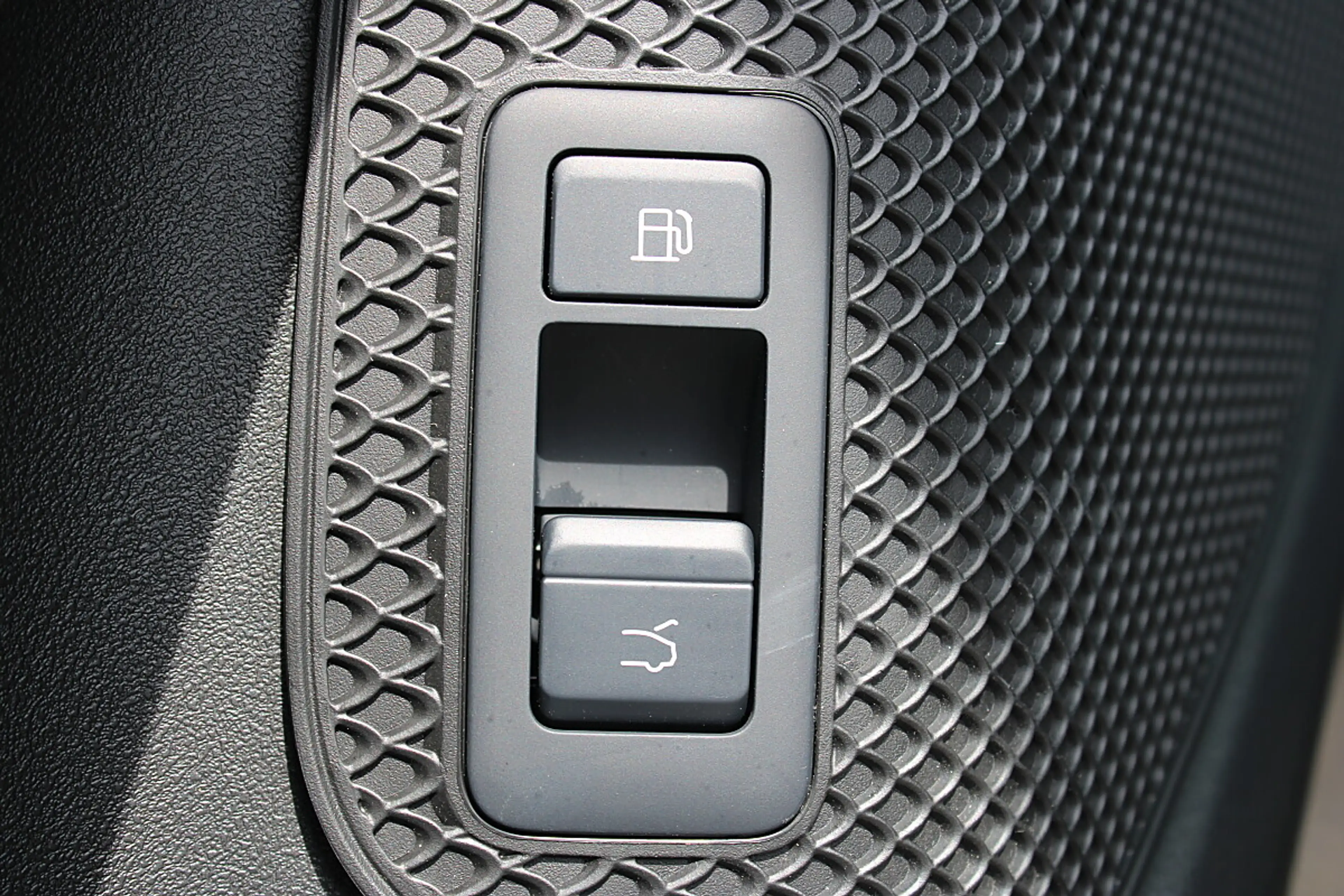 BYD Seal 6 DM-i Touring PHEV 19kWh Comfort Österreich Paket — photo 14