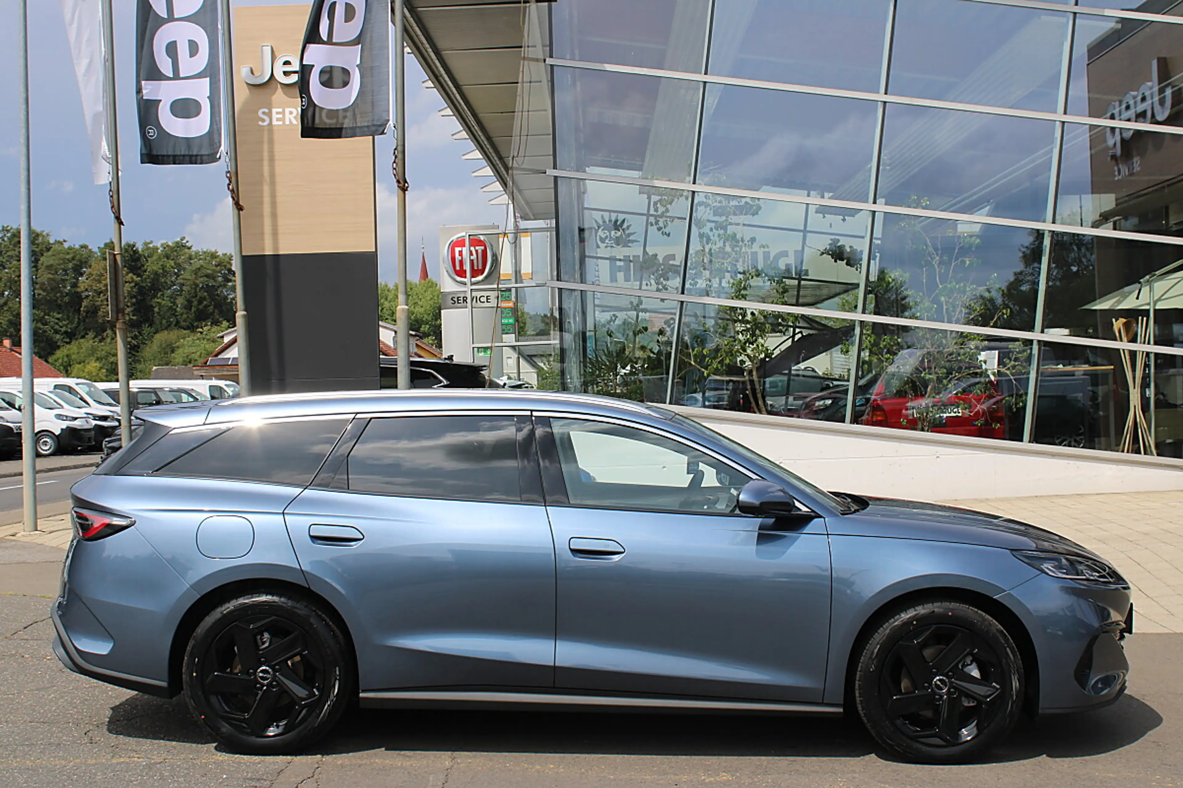 BYD Seal 6 DM-i Touring PHEV 19kWh Comfort Österreich Paket — photo 3