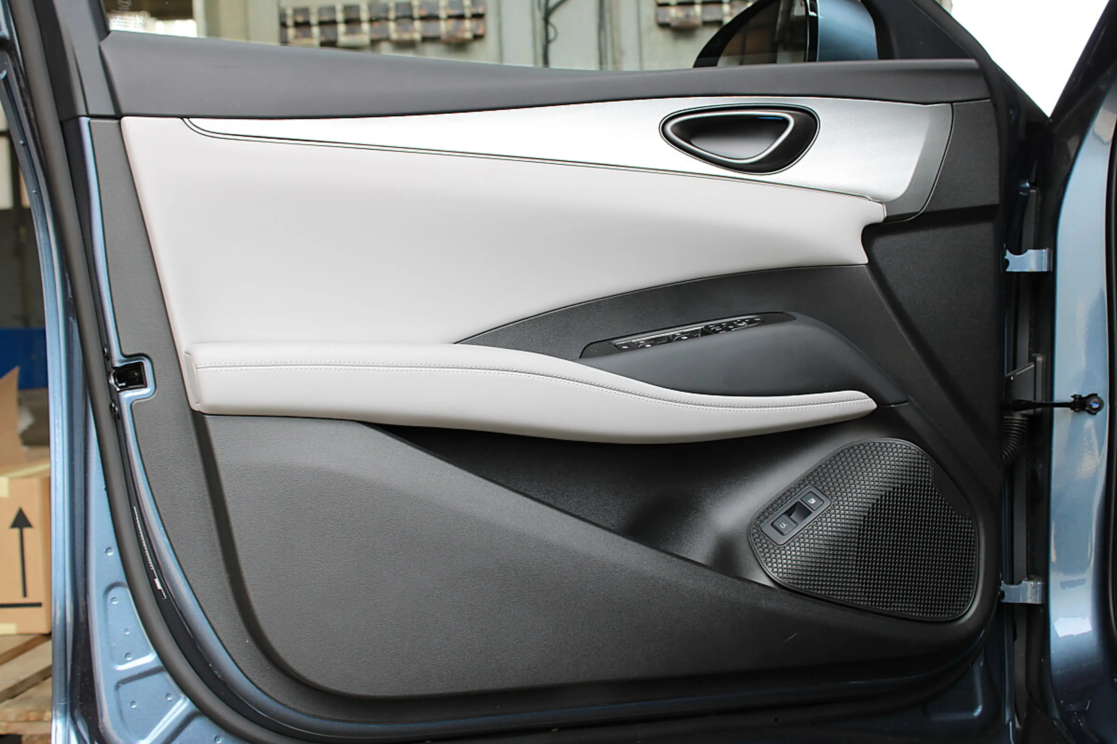 BYD Seal 6 DM-i Touring PHEV 19kWh Comfort Österreich Paket — photo 12
