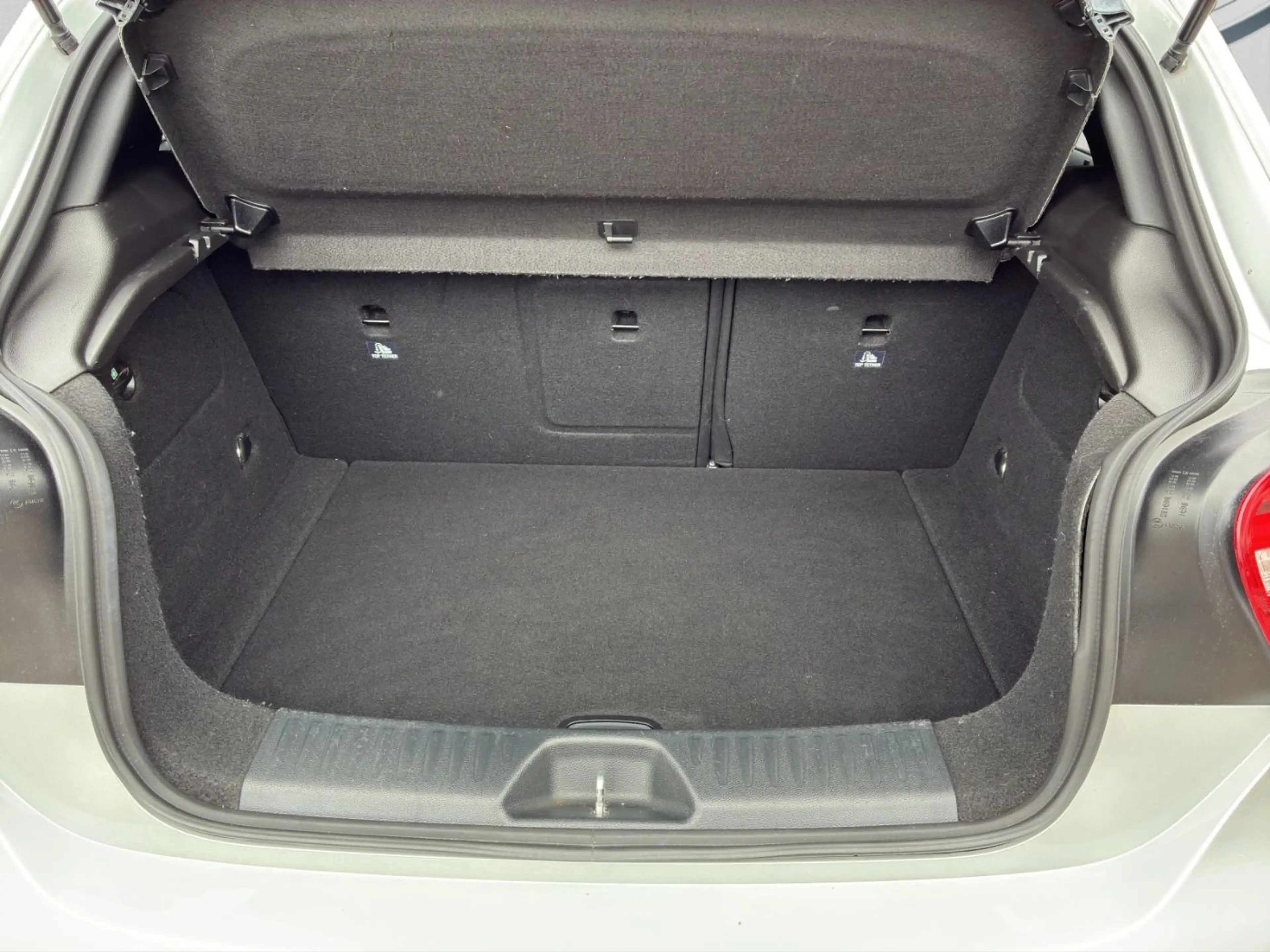 Mercedes-Benz A 180 d AMG Line AMG Sportpaket Xenon Klima — photo 11