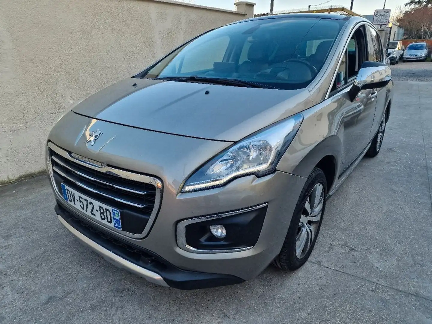 Peugeot 3008 1.6 e-hdi 120ch allure cuir garantie 12-mois - 1
