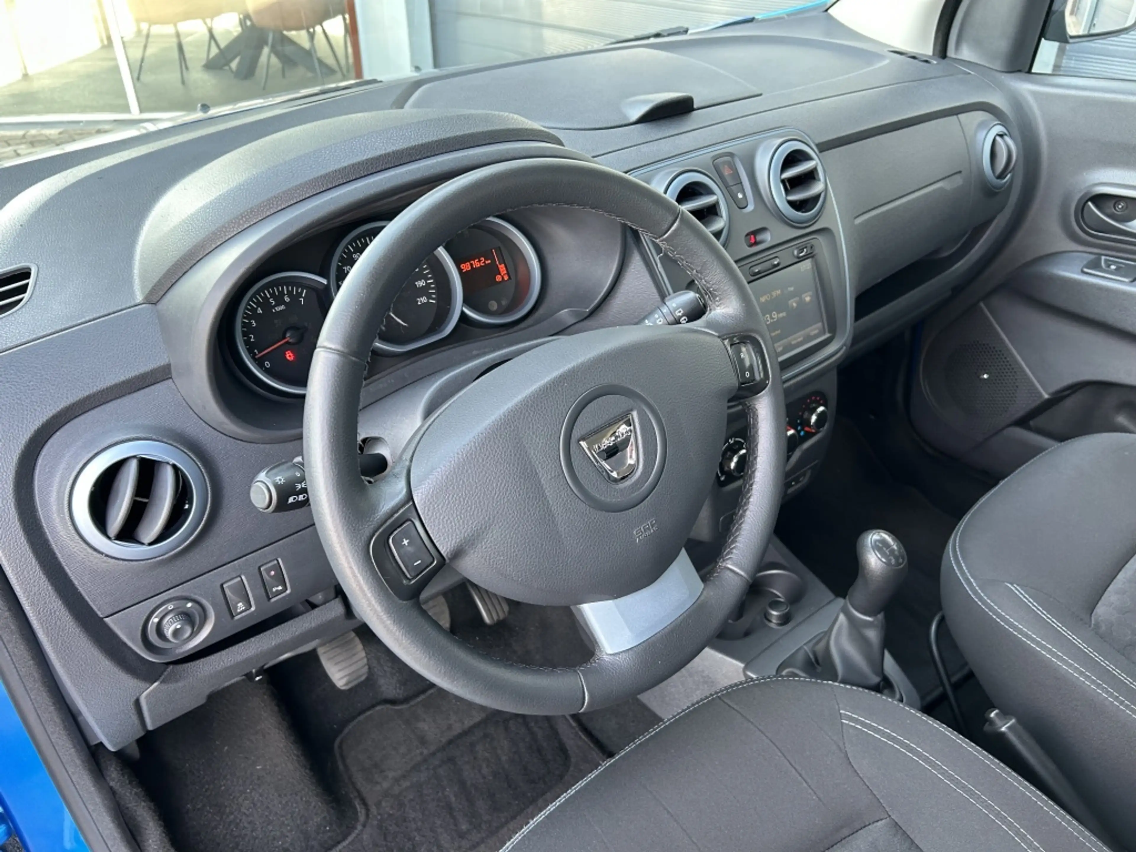 Dacia Lodgy 1.2 Tce 115PK 5p Lauréate — photo 17