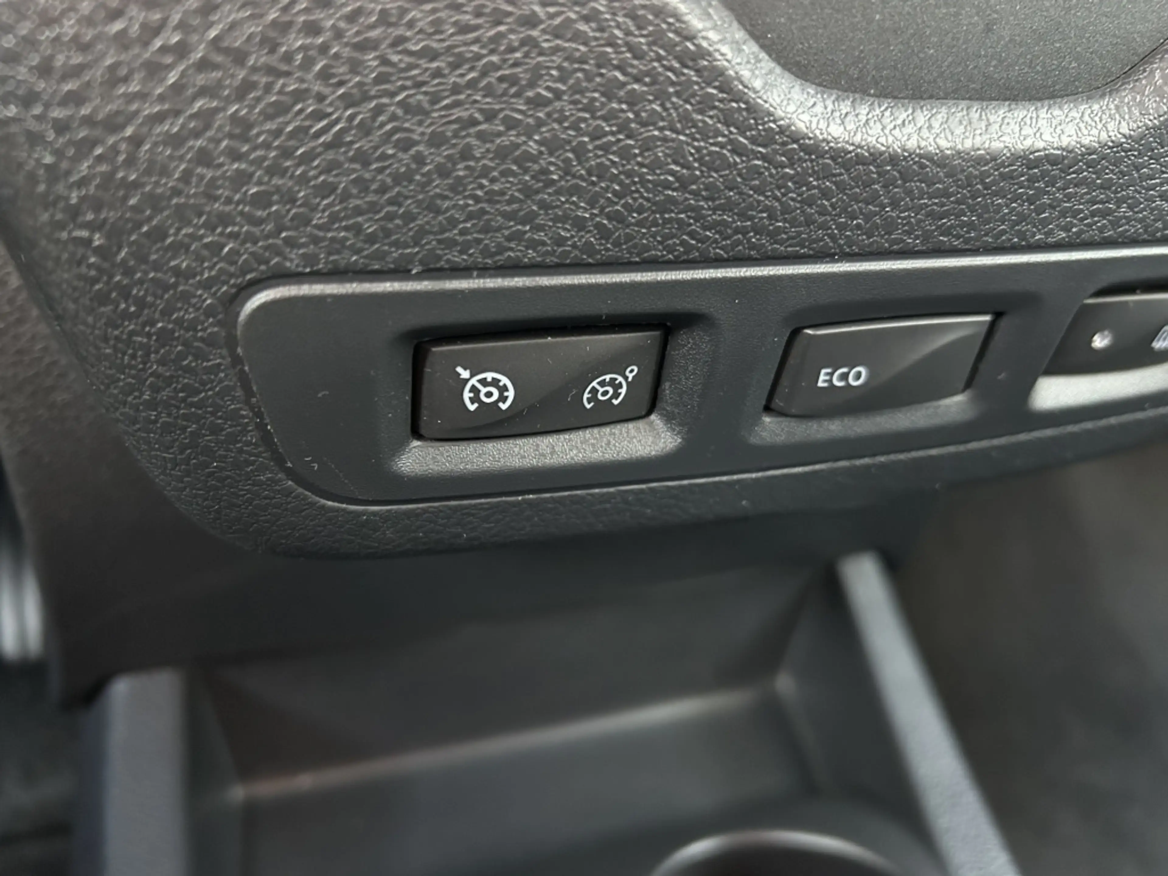 Dacia Lodgy 1.2 Tce 115PK 5p Lauréate — photo 22