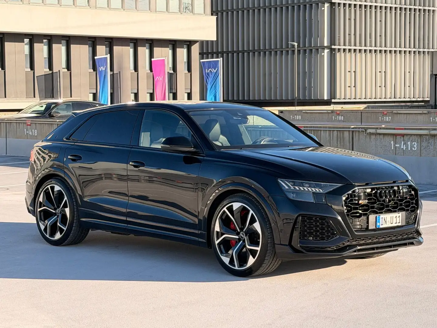 Audi RS Q8 Carbon Keramik Stanheizung Pano Voll Schwarz - 2
