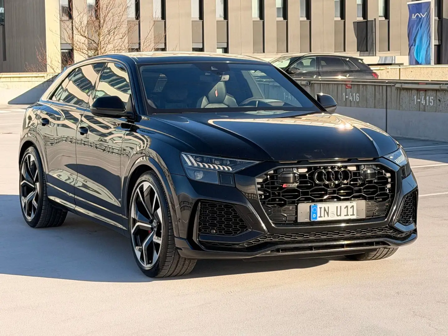 Audi RS Q8 Carbon Keramik Stanheizung Pano Voll Schwarz - 1