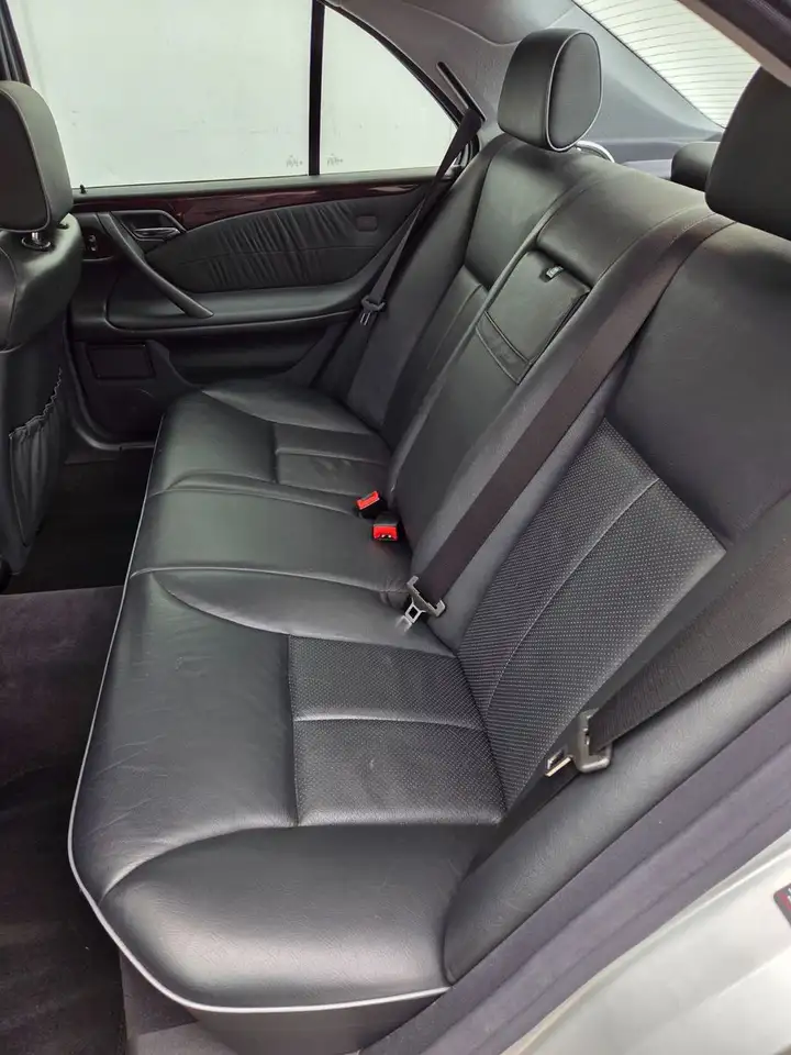 Mercedes-Benz E 320 ELEGANCE Leder/Xenon/Schiebedach, foto 7