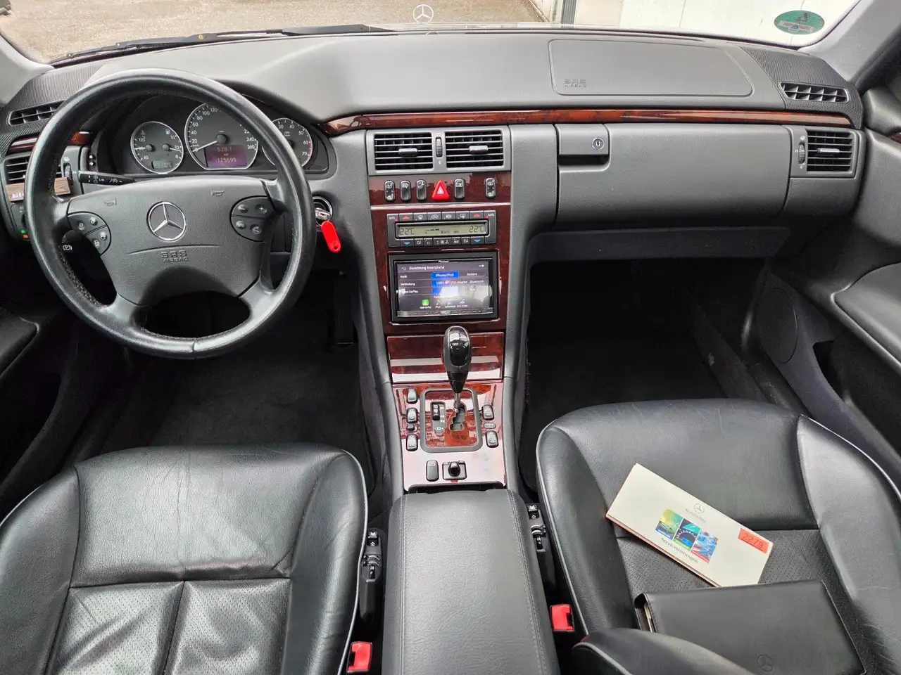 Mercedes-Benz E 320 ELEGANCE Leder/Xenon/Schiebedach, foto 9