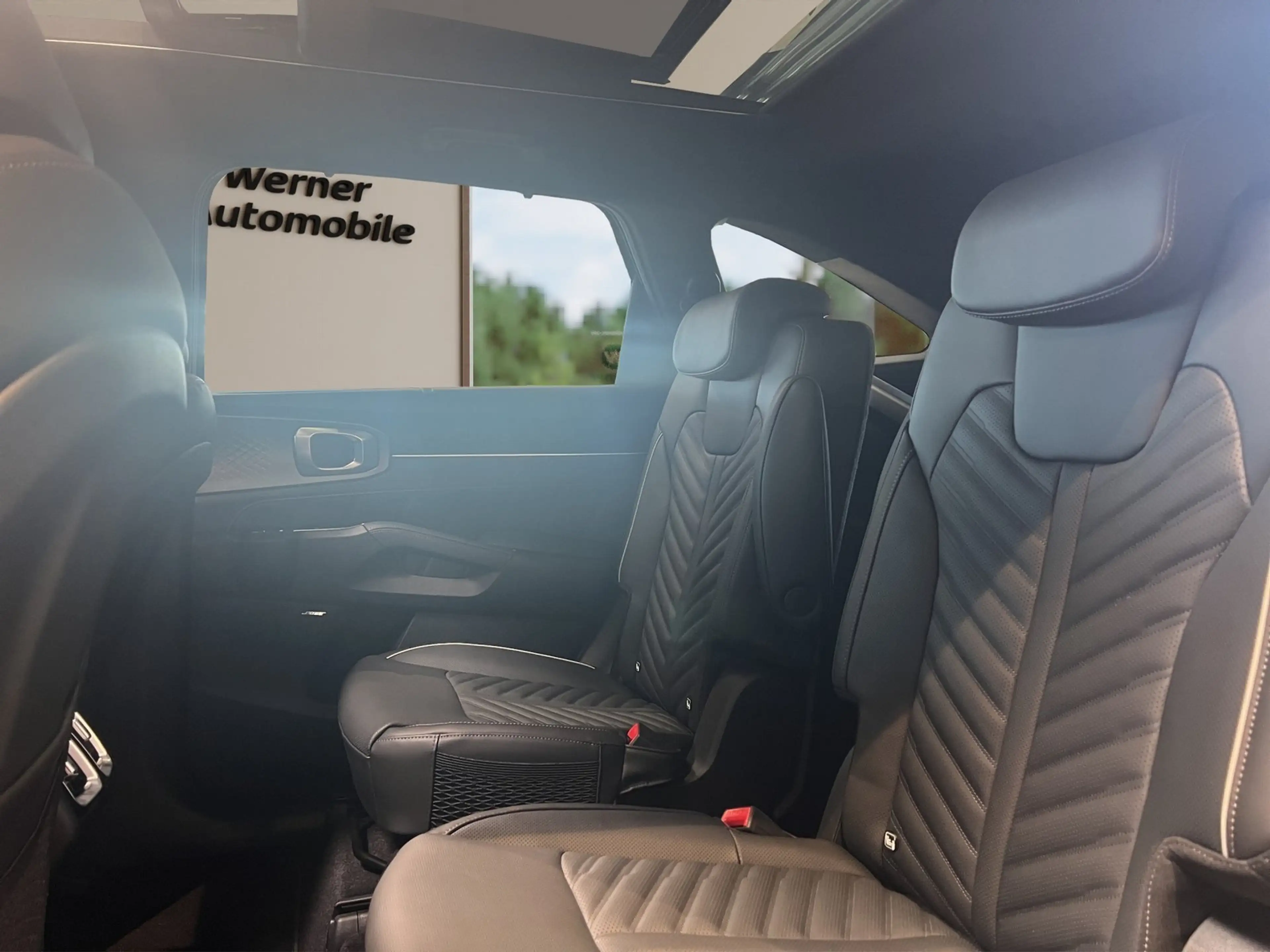 Kia Sorento 2.2 CRDi Platinum AWD DCT Nappa 6S GD — photo 15