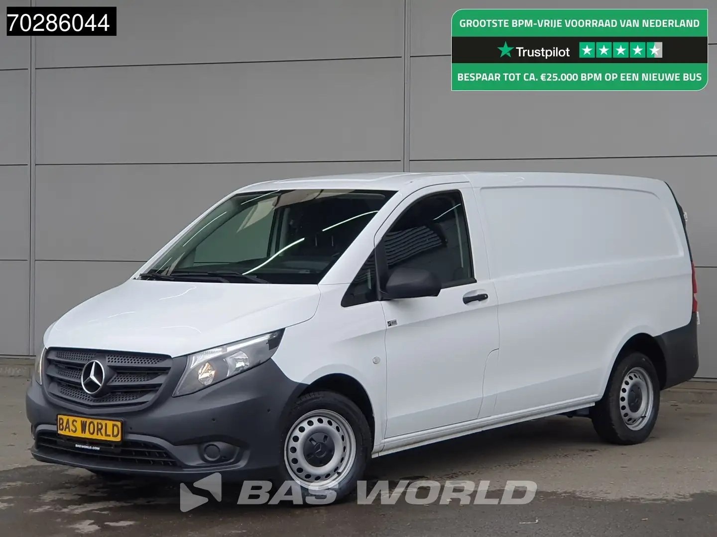 Mercedes-Benz Vito 110 L2H1 Navi Airco Parkeersensoren Euro6 L2 7m3 A Wit - 1