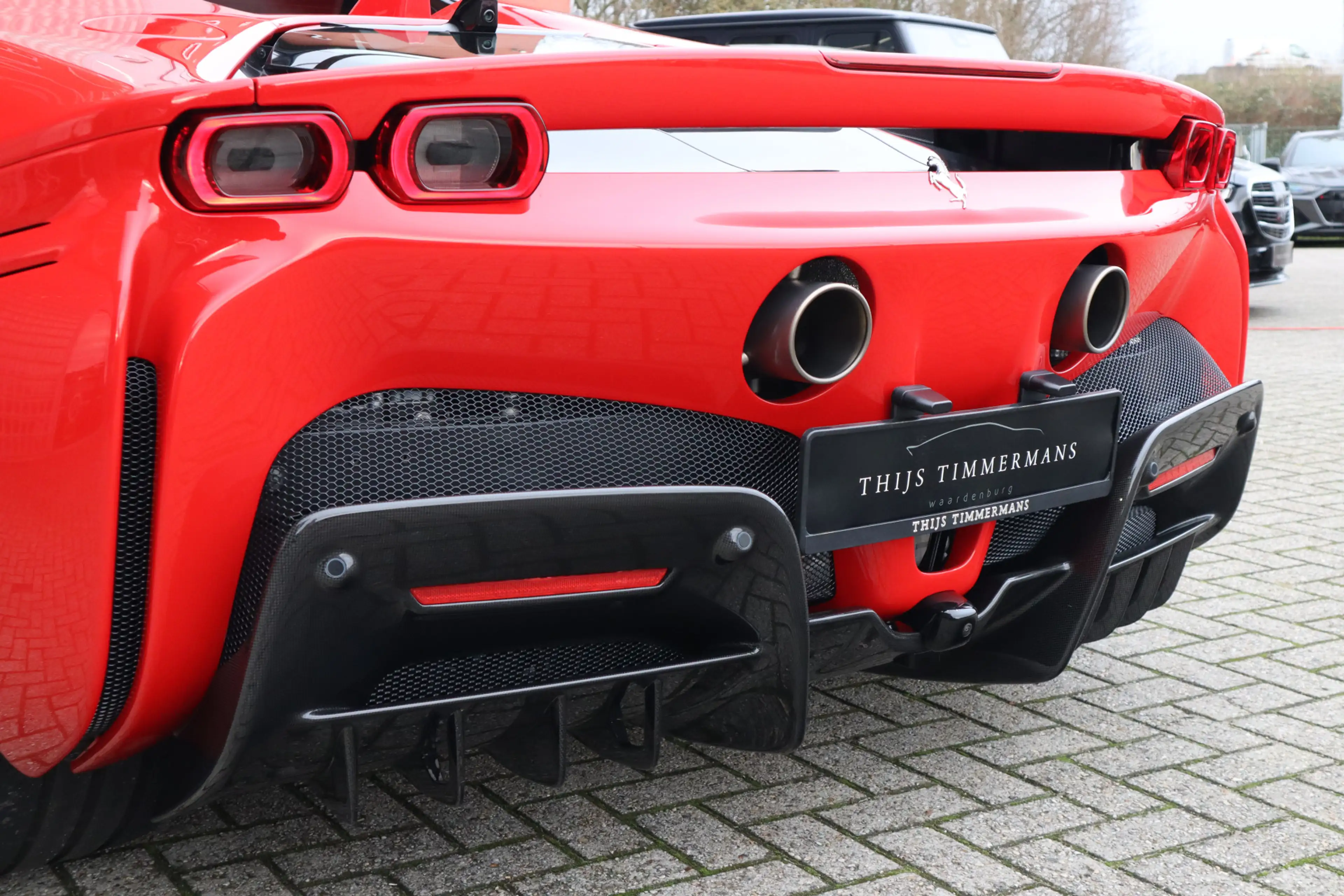 Ferrari SF90 Spider 4.0 V8 Carbon in/ex, Lift, Airbrushed Shields, Pas — photo 9