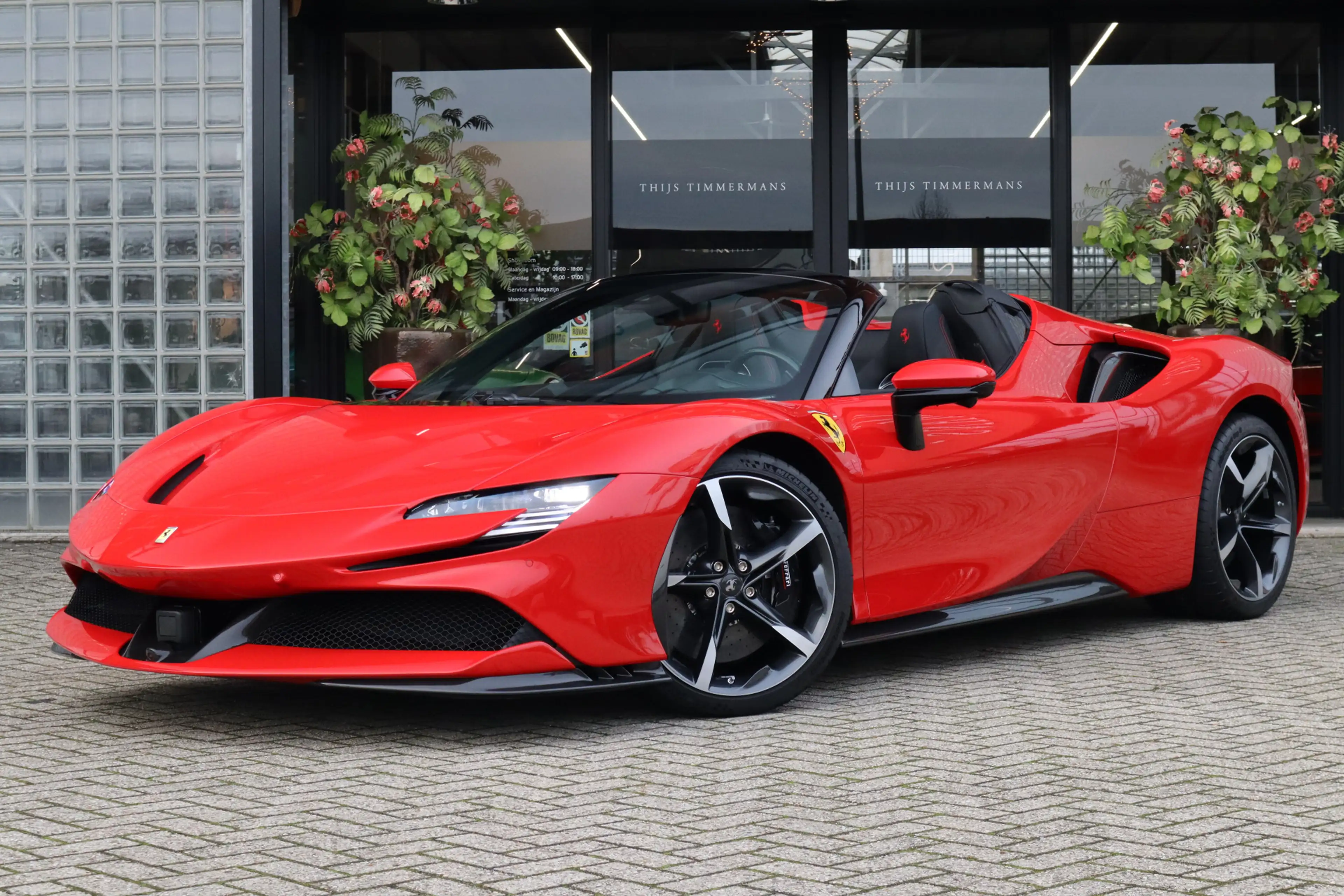 Ferrari SF90 Spider 4.0 V8 Carbon in/ex, Lift, Airbrushed Shields, Pas — photo 2