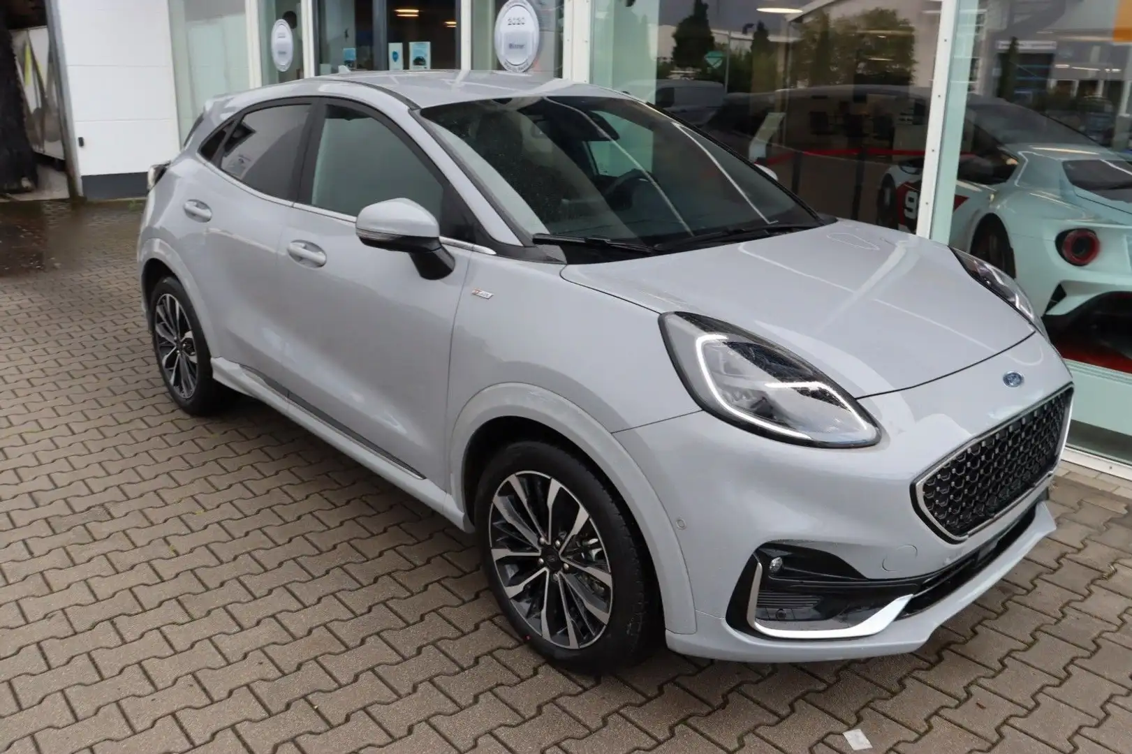Ford Puma ST-Line Vignale 1.0 EcoB. B&O 4,99% FIN* Šedá - 2