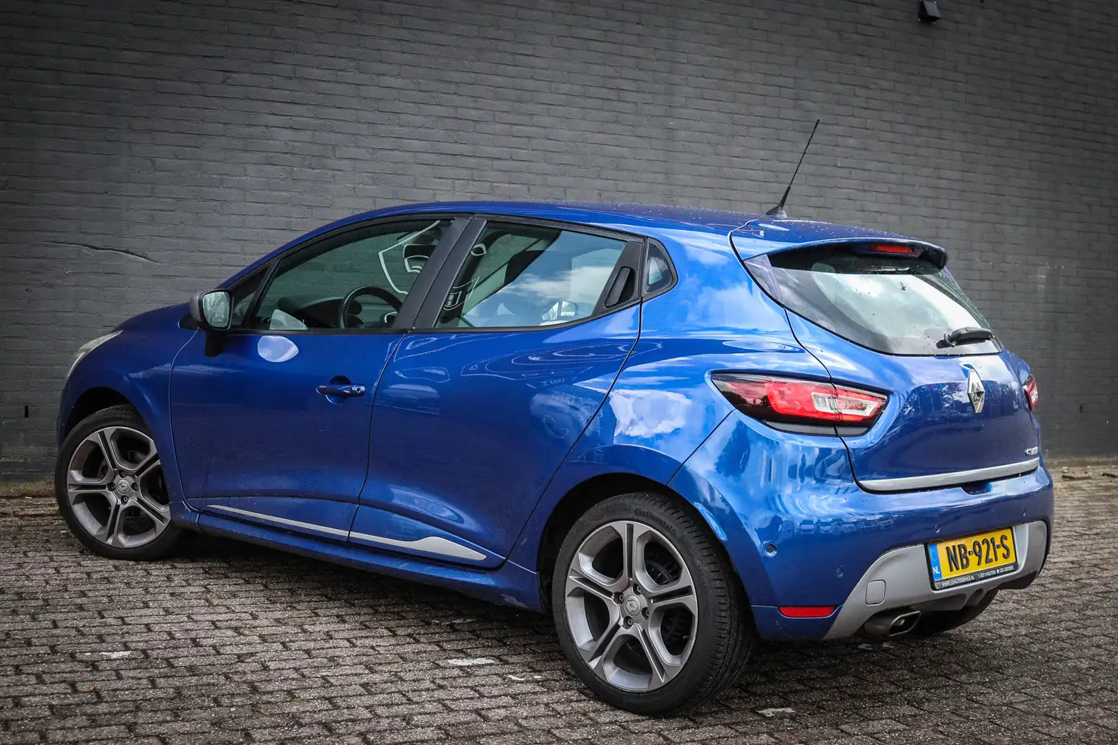 Renault Clio 1.2 TCe Intens Nieuw binnen; Jouw droomauto? Blau - 2