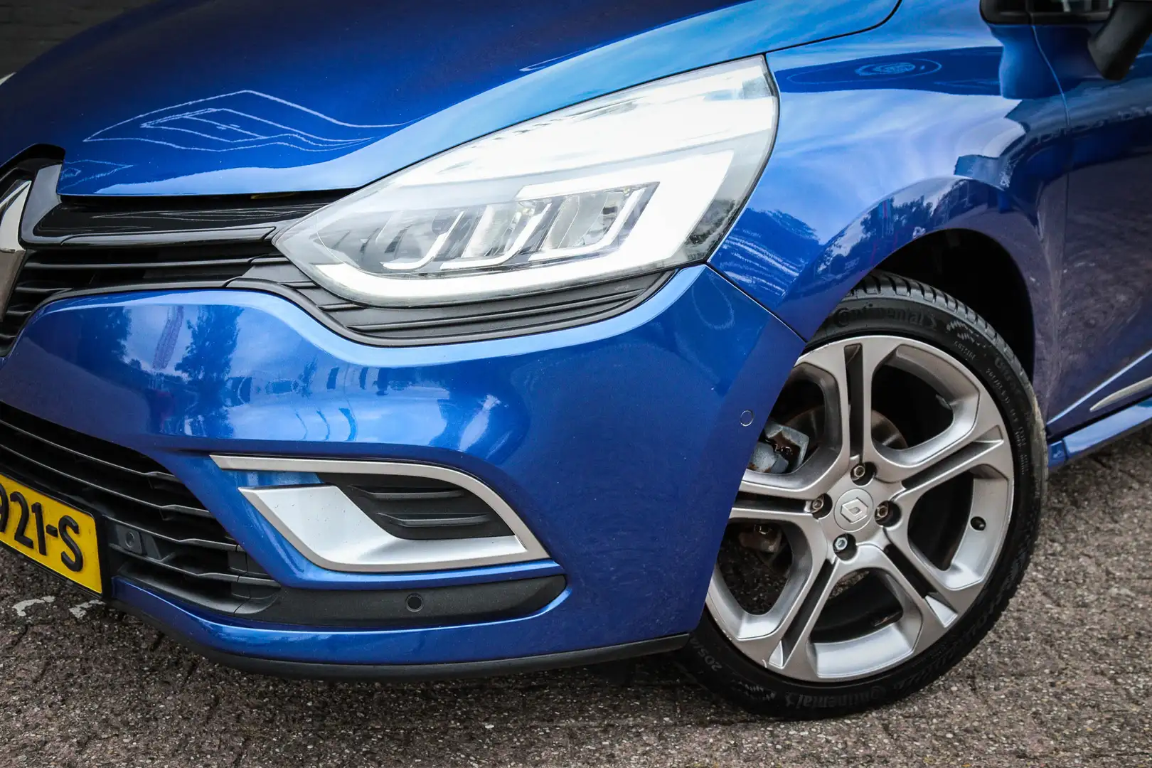 Renault Clio 1.2 TCe Intens Nieuw binnen; Jouw droomauto? Azul - 2