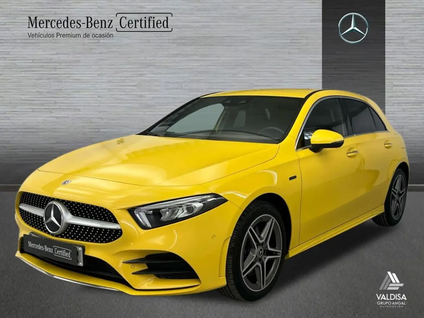 Mercedes-Benz A 250 e AMG Line (EURO 6d) - 1
