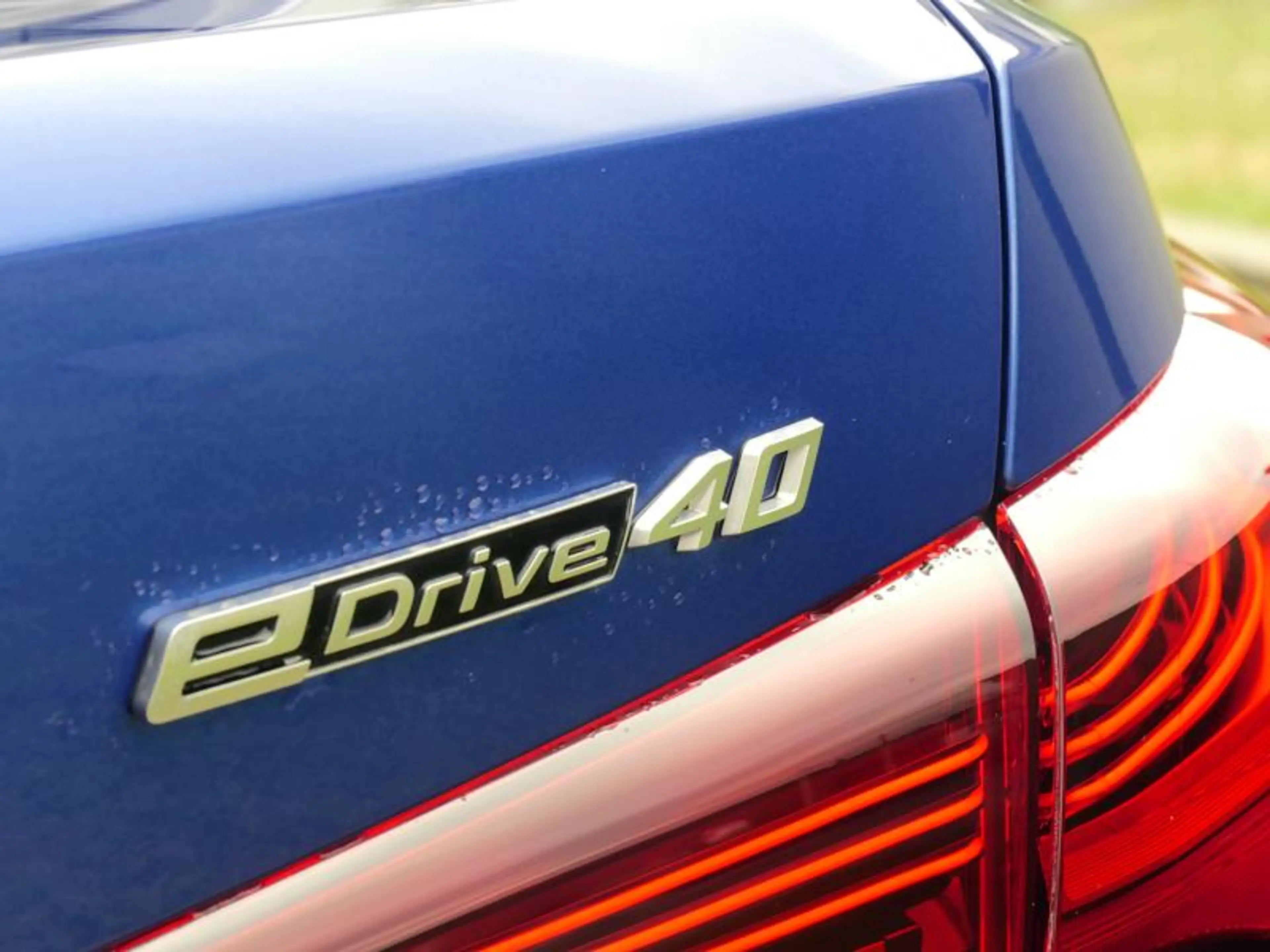 BMW i4 eDrive40 M Sport | 360° | HIFI | — photo 11