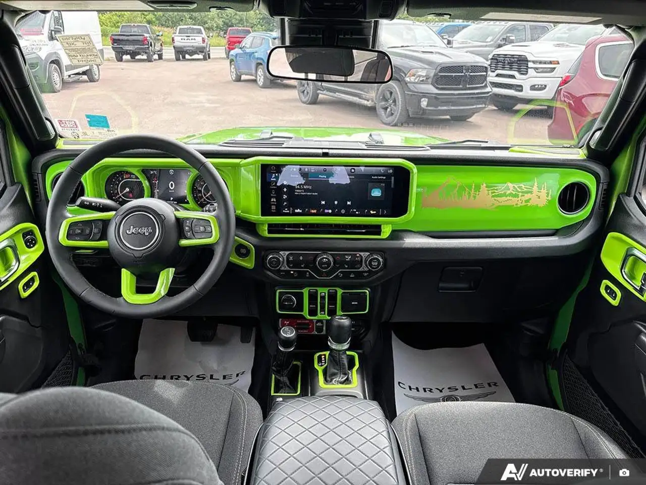 Jeep Wrangler снимка Jeep Wrangler