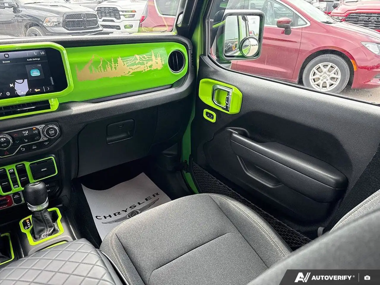 Jeep Wrangler снимка Jeep Wrangler