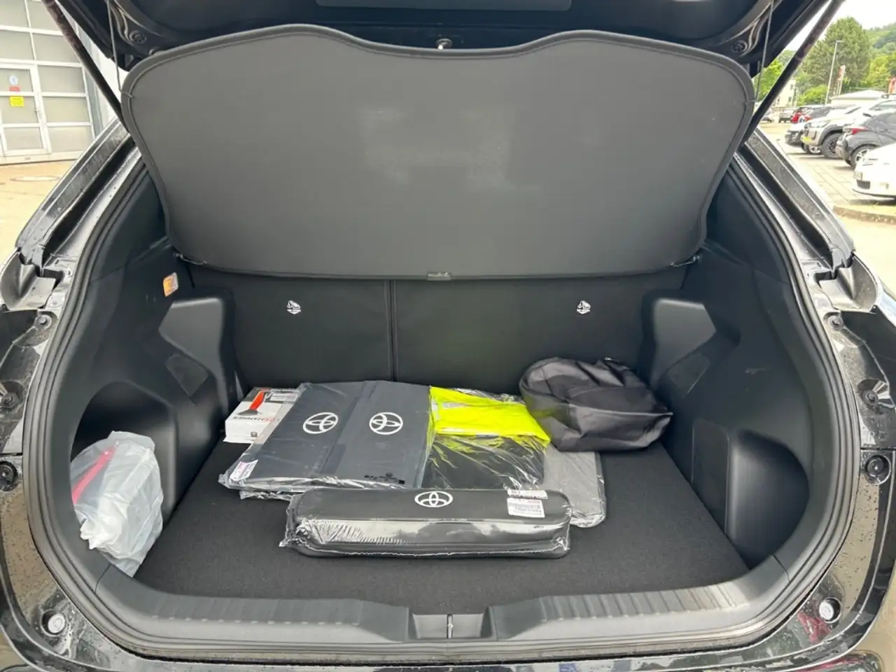 Toyota Yaris Cross 1,5l Teamplayer 4x2 Hybrid Safety + Winter 10