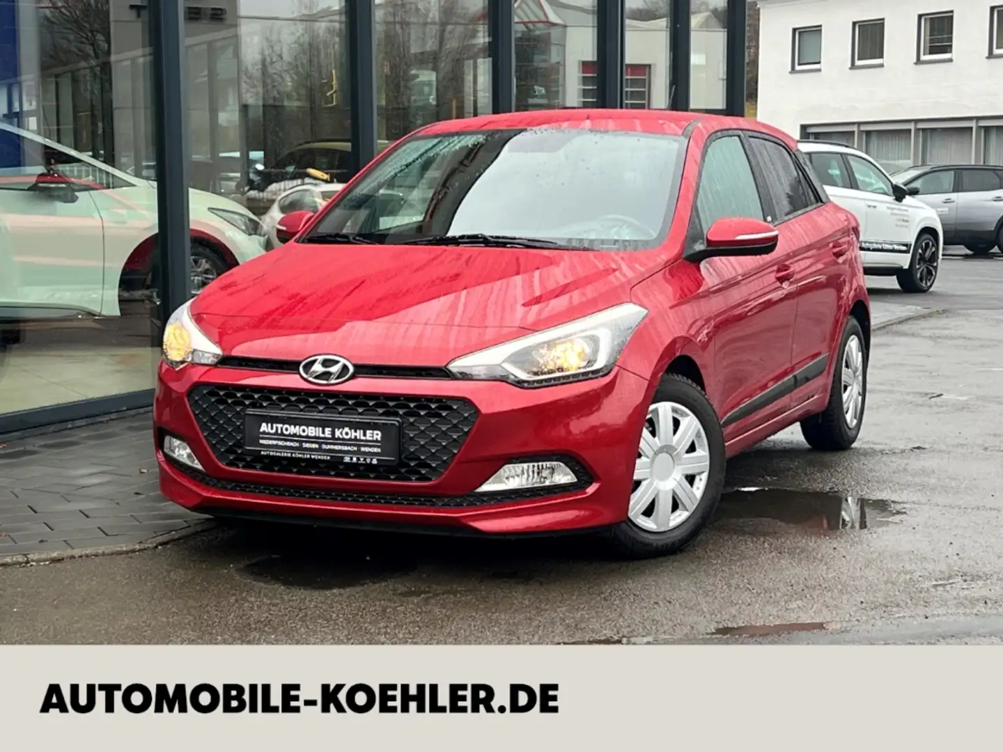 Hyundai i20 1.2 MT Passion Sitzhzg.,Lenkradhzg., PDC Rouge - 1