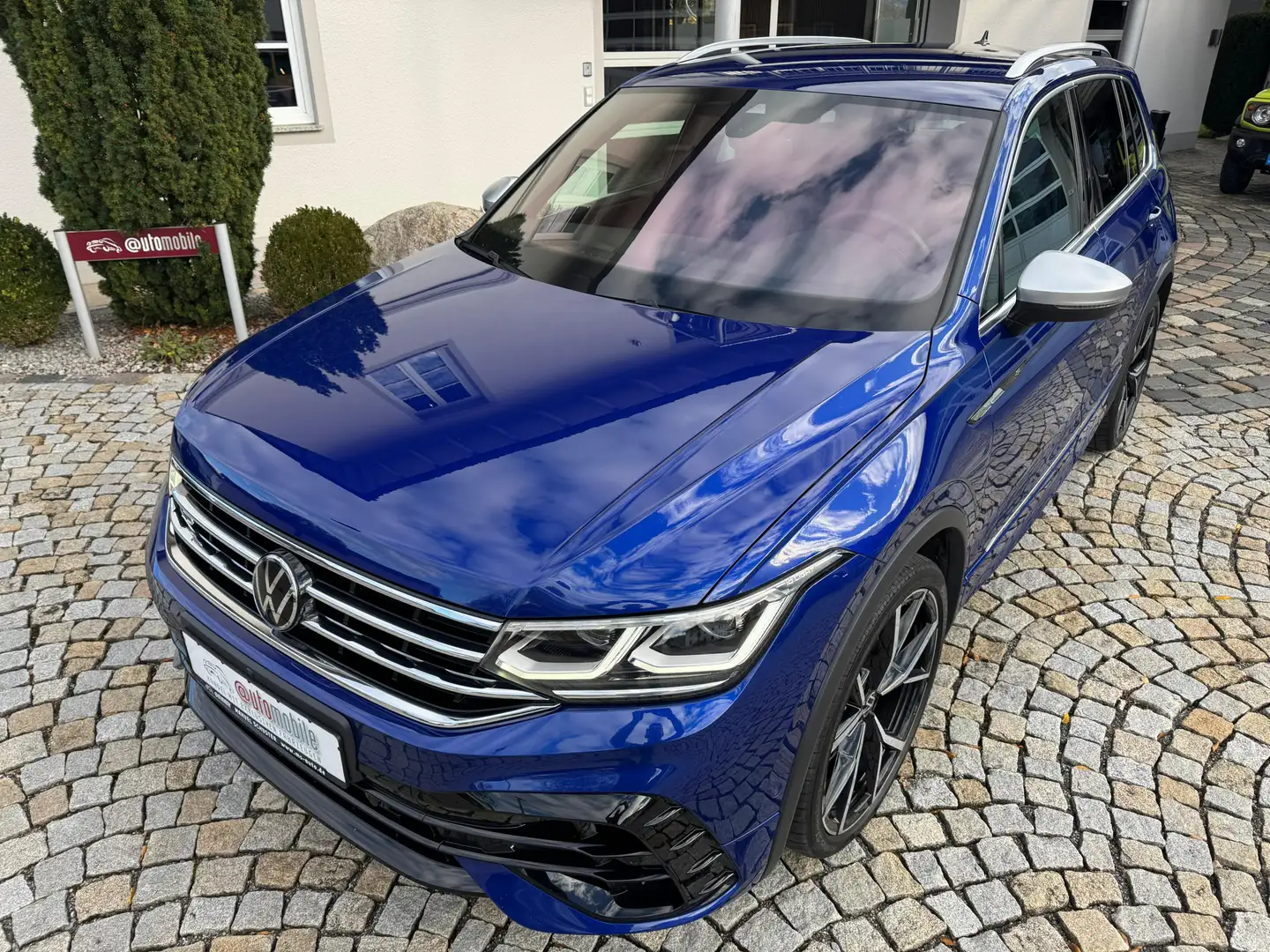 Volkswagen Tiguan R 4Mo ACC|360°View|AHK|h k Audio|Akra|21 Blau - 2