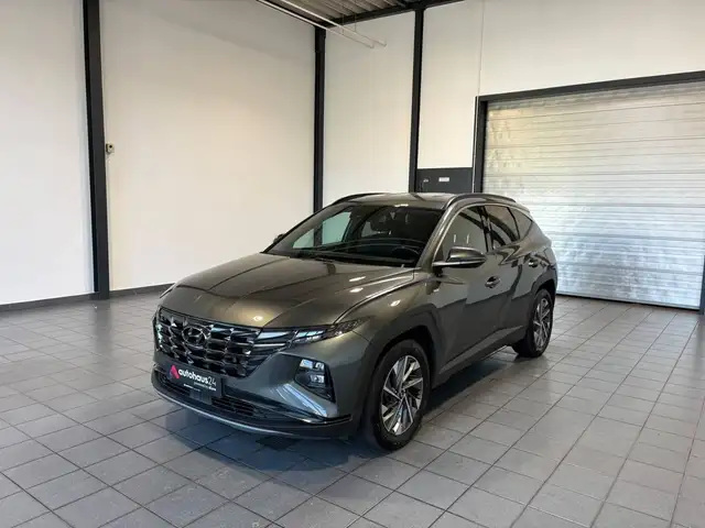 Hyundai Tucson view 3