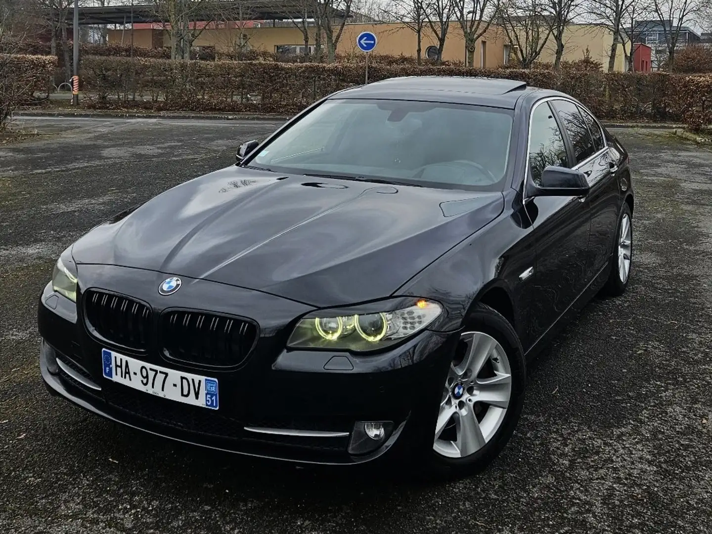 BMW 525 525d 218ch 138g Excellis Noir - 1