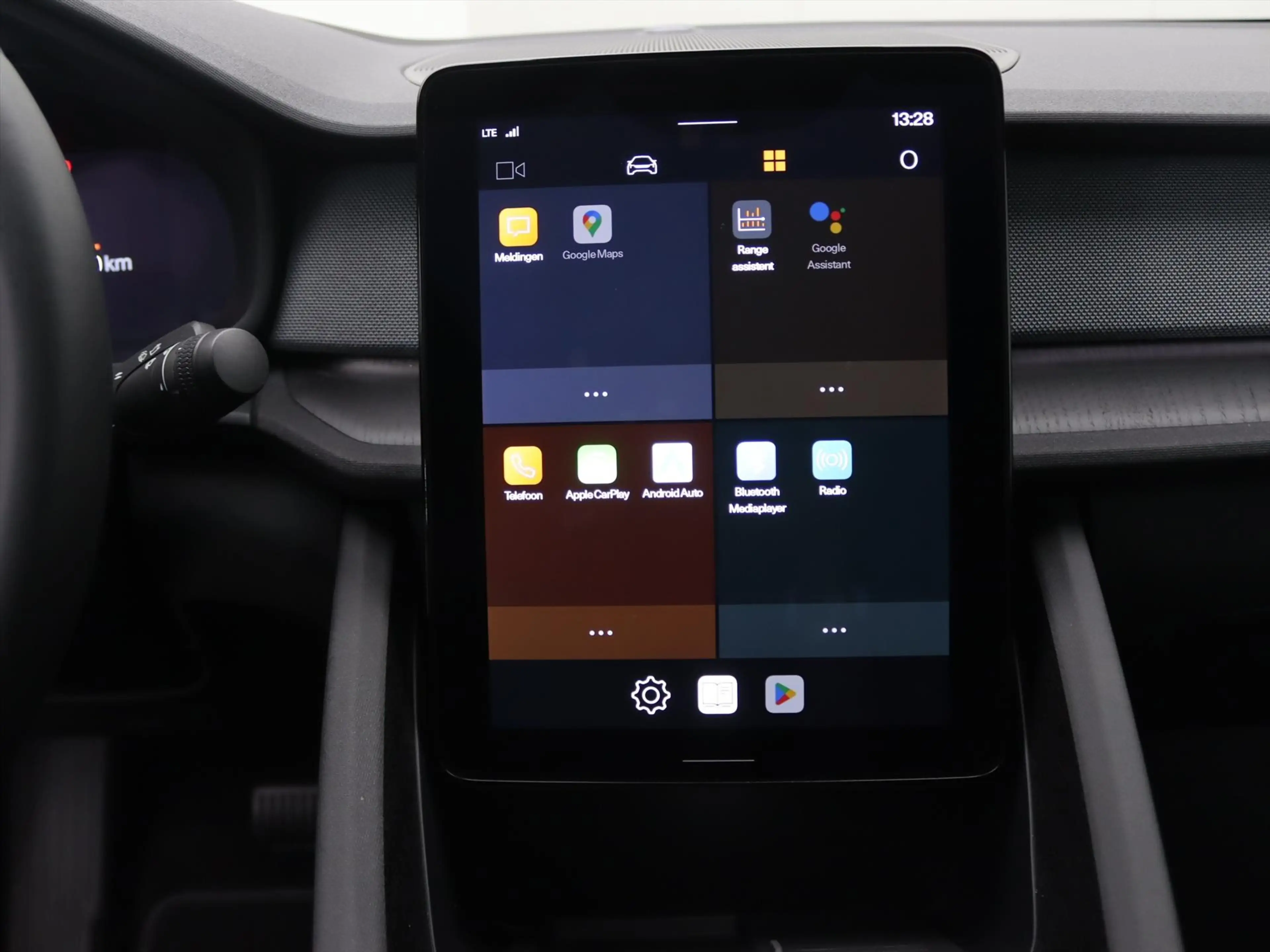 Polestar 2 Polestar 2 Long Range Dual Motor Launch Edition 93 — photo 43
