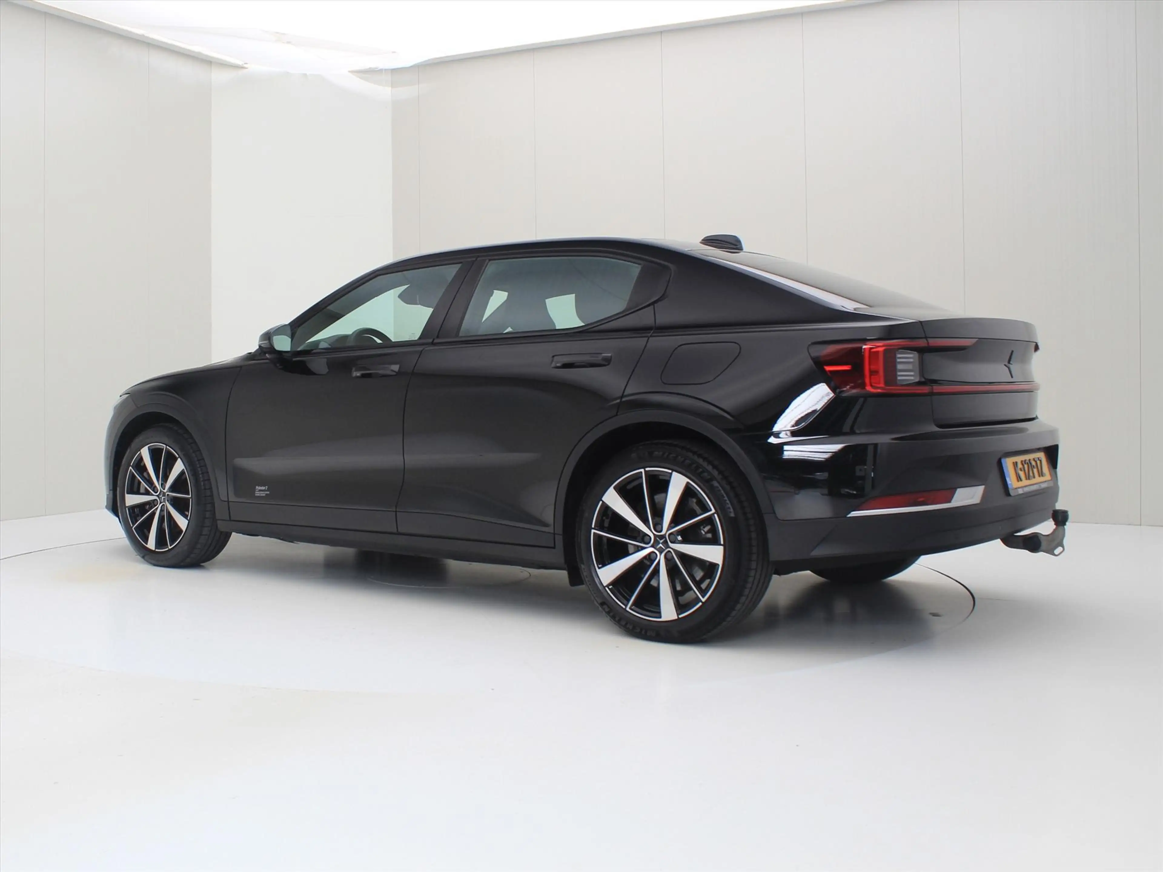 Polestar 2 Polestar 2 Long Range Dual Motor Launch Edition 93 — photo 3