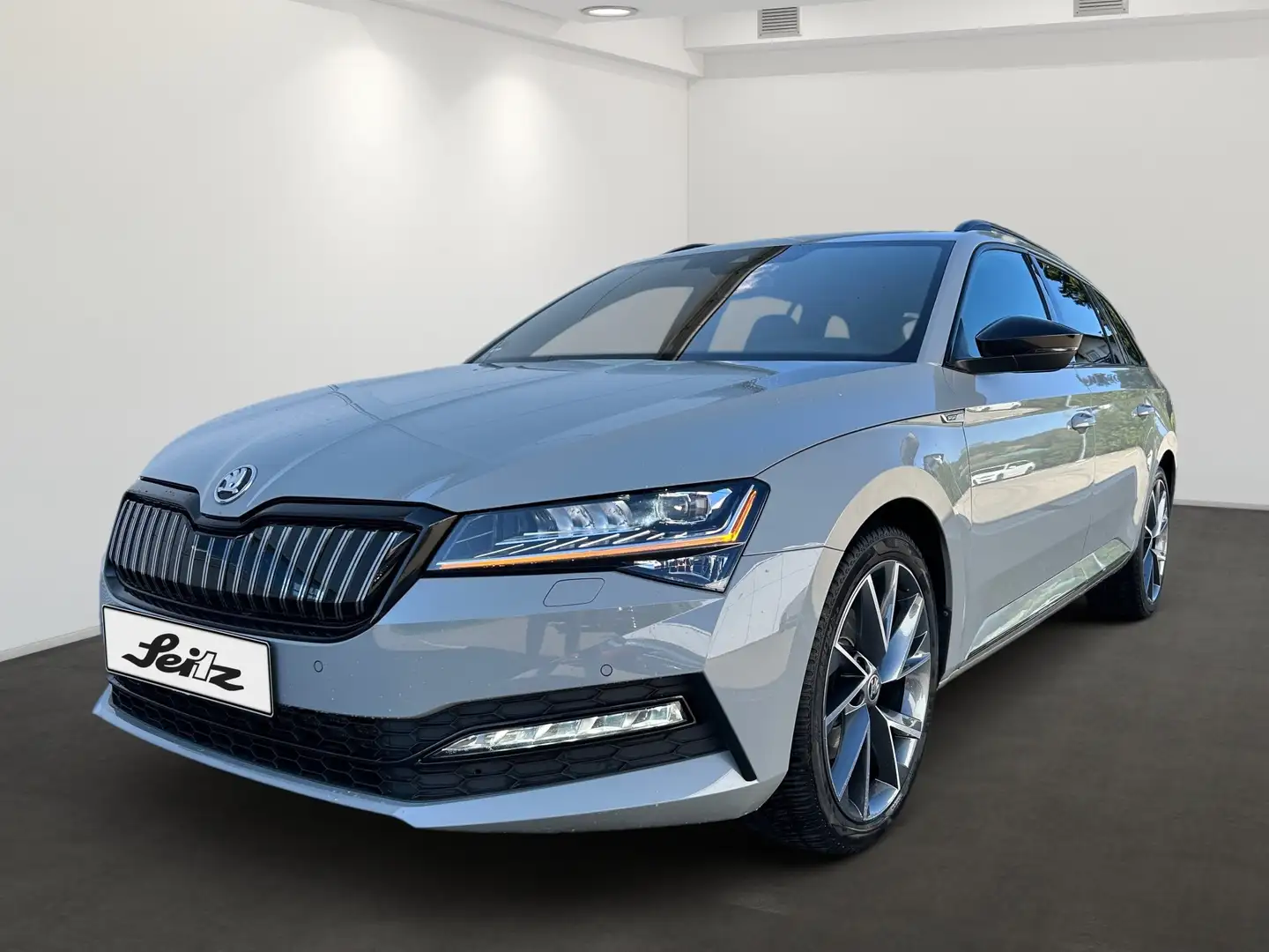 Skoda Superb Combi 1.4 TSI iV Sportline *AHK*MATRIX*KAMERA*NAVI Grau - 2