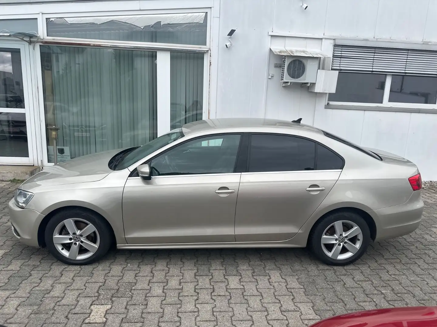 Volkswagen Jetta 2.0 TDI DSG Comfortline*Navi*Leder*Garanti Gold - 1