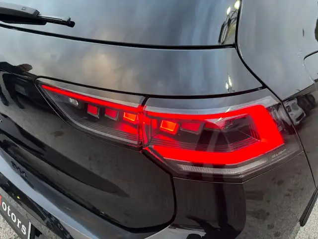 Volkswagen Golf view 14