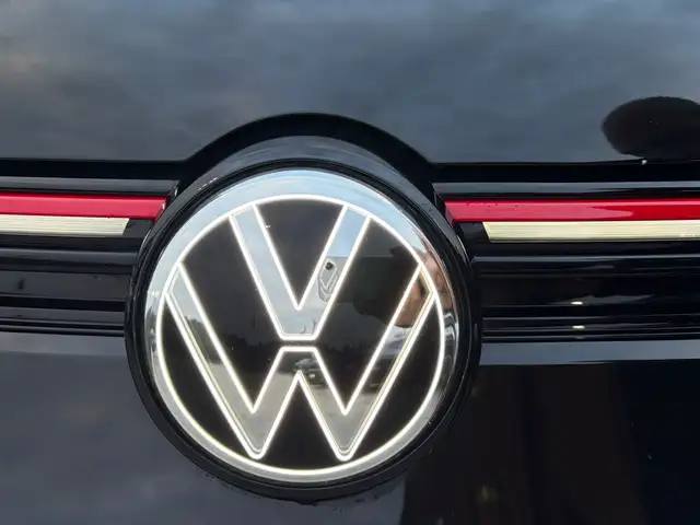 Volkswagen Golf view 13
