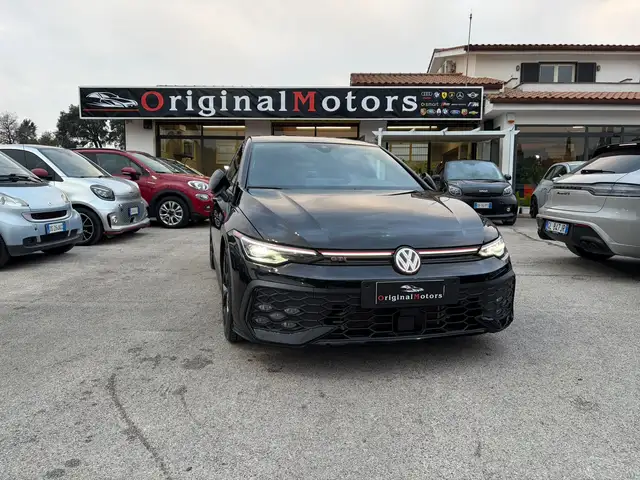Volkswagen Golf main image