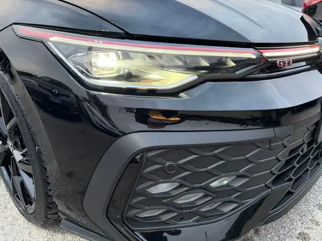 Volkswagen Golf view 7